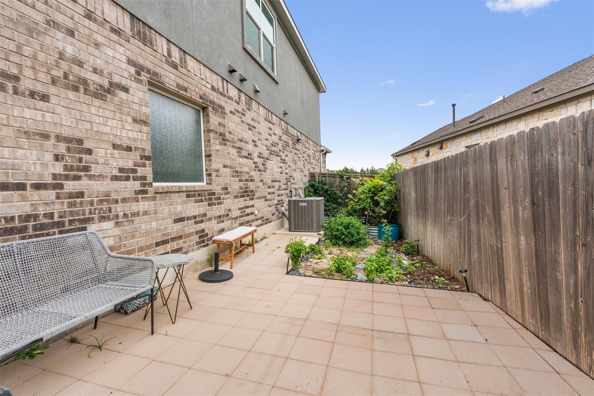 832 Mallow Rd, Leander, TX 78641