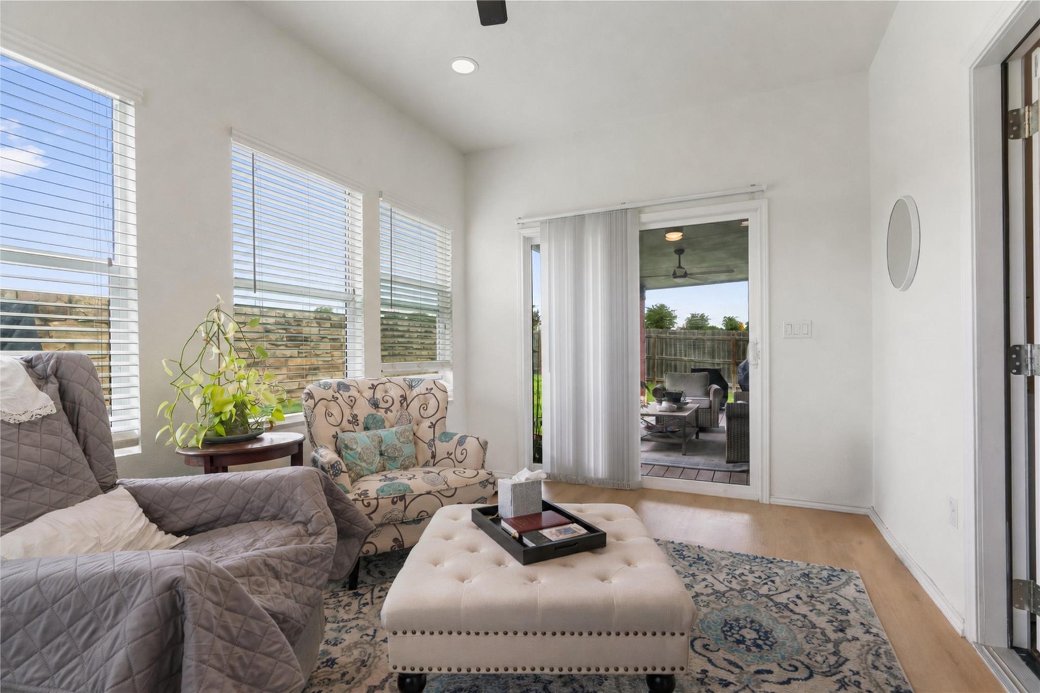 832 Mallow Rd, Leander, TX 78641