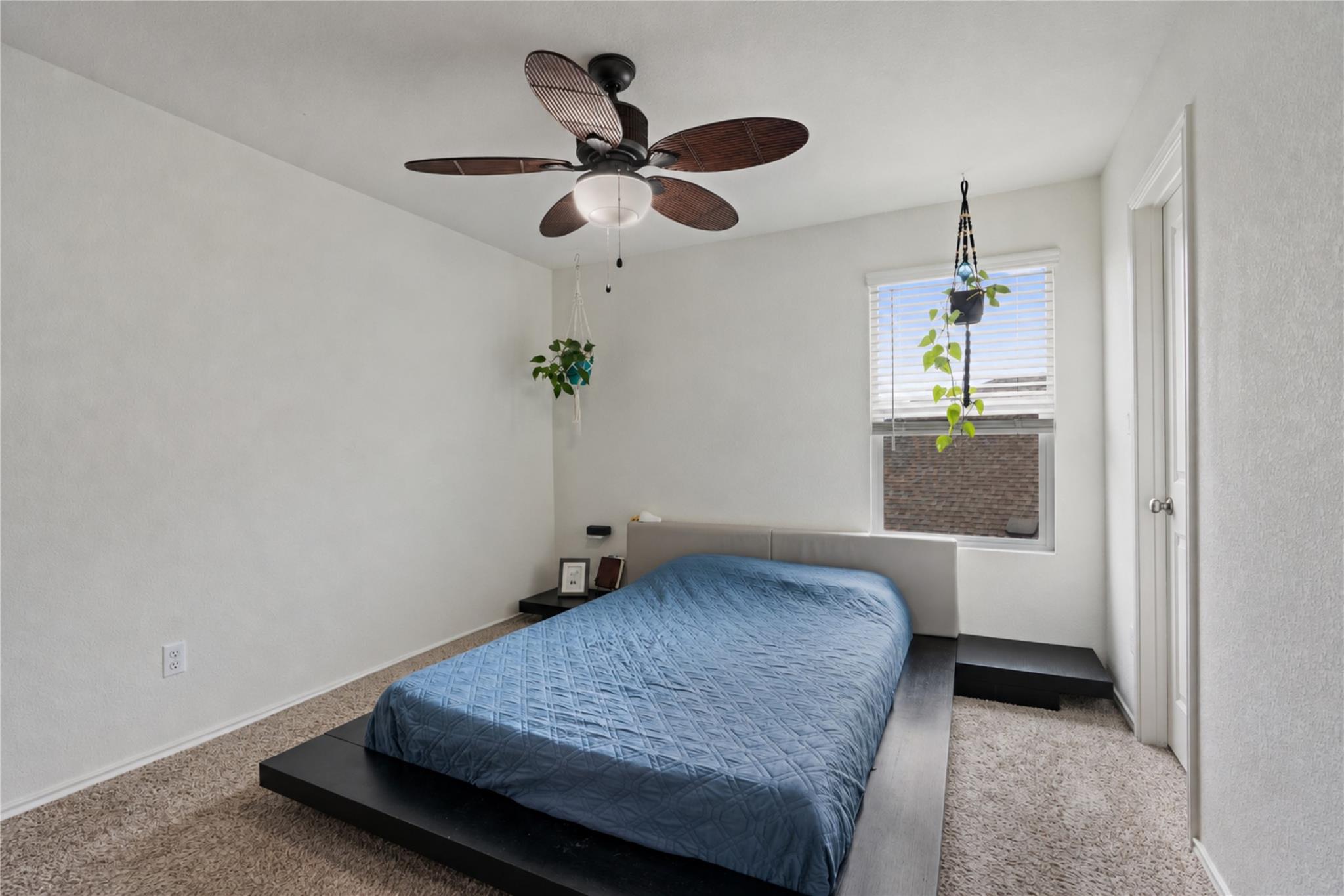 832 Mallow Rd, Leander, TX 78641