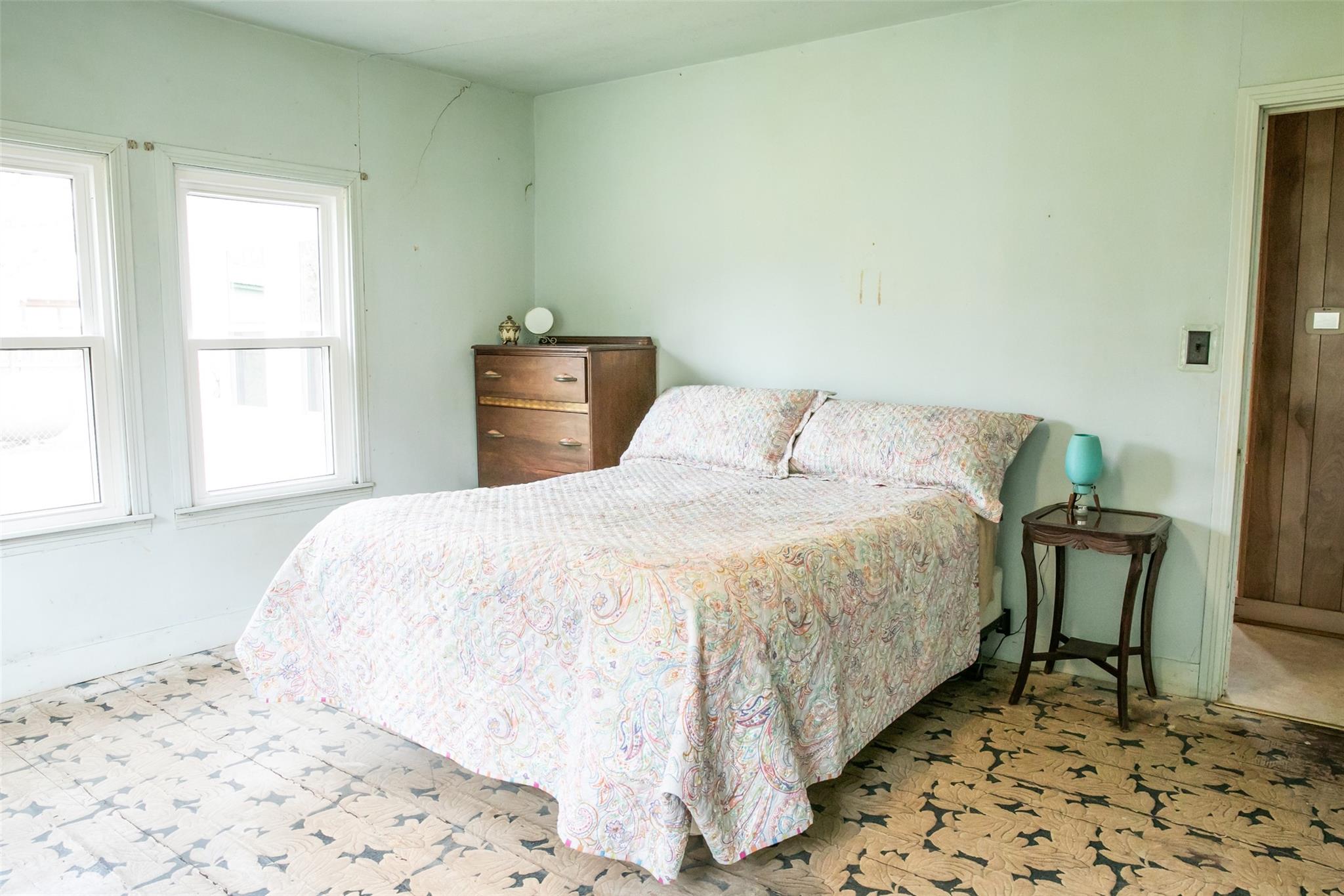 400 N Brazos St, Burton, TX 77835