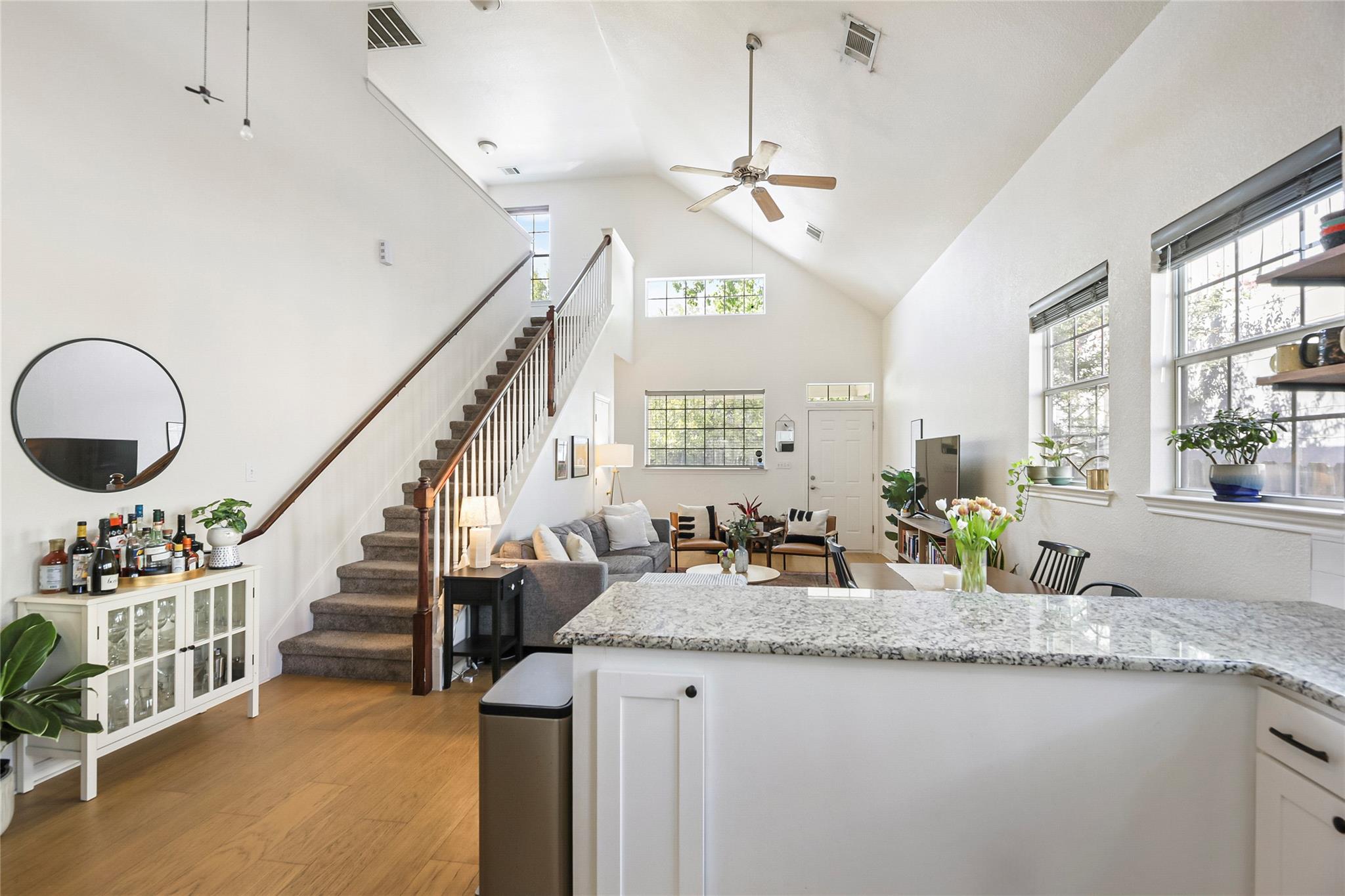 2921 E 14th St, Austin, TX 78702