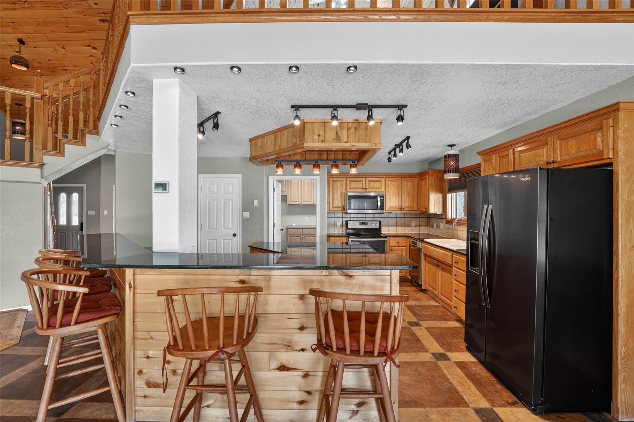 203 Oxbow Trl, Marble Falls, TX 78654