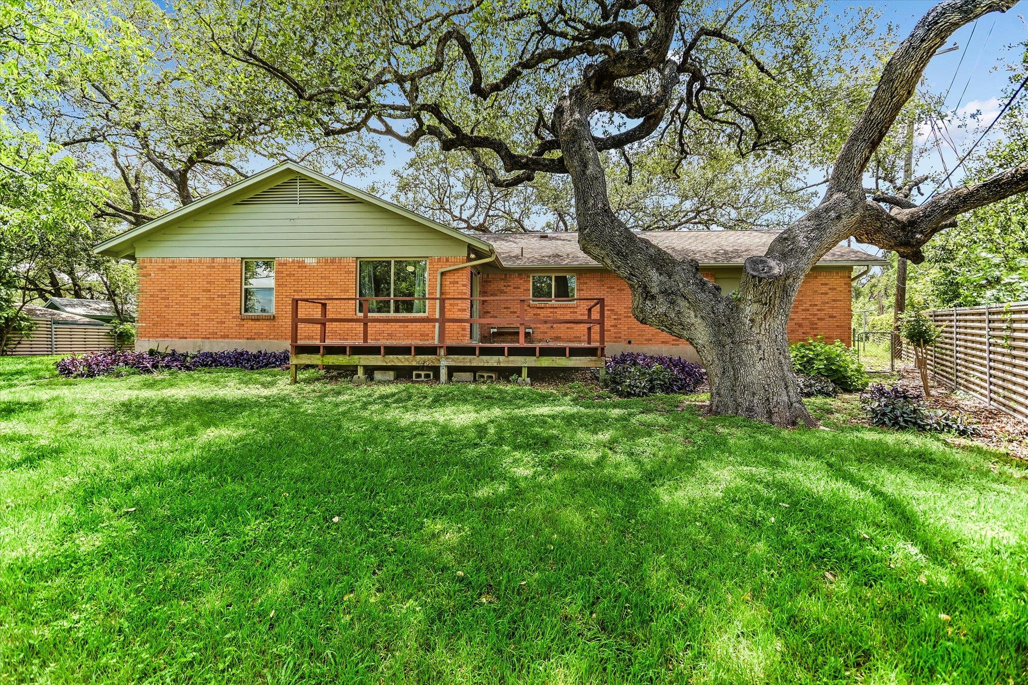 502 Sunset Cir, Austin, TX 78704