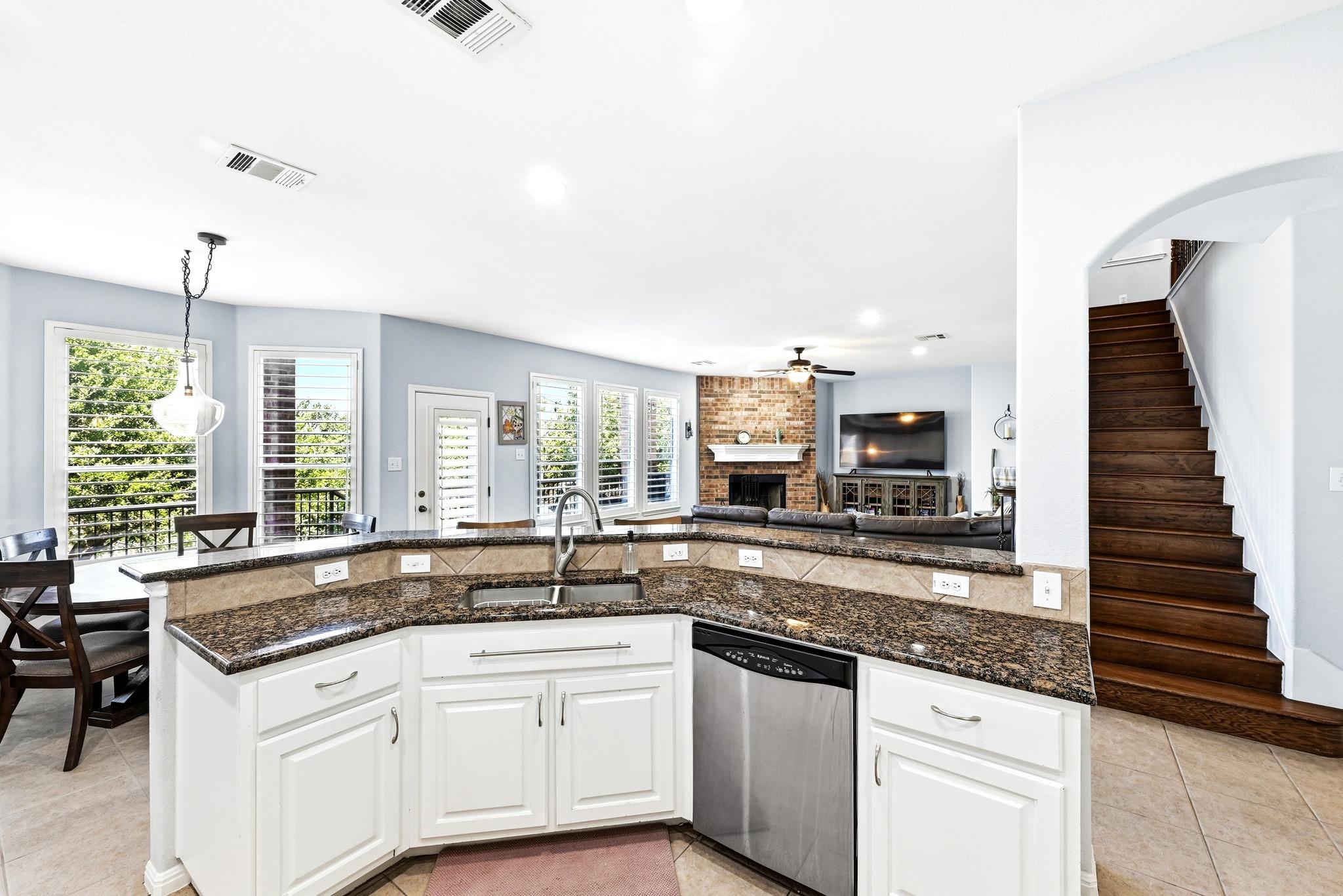5720 Sunset Rdg, Austin, TX 78735