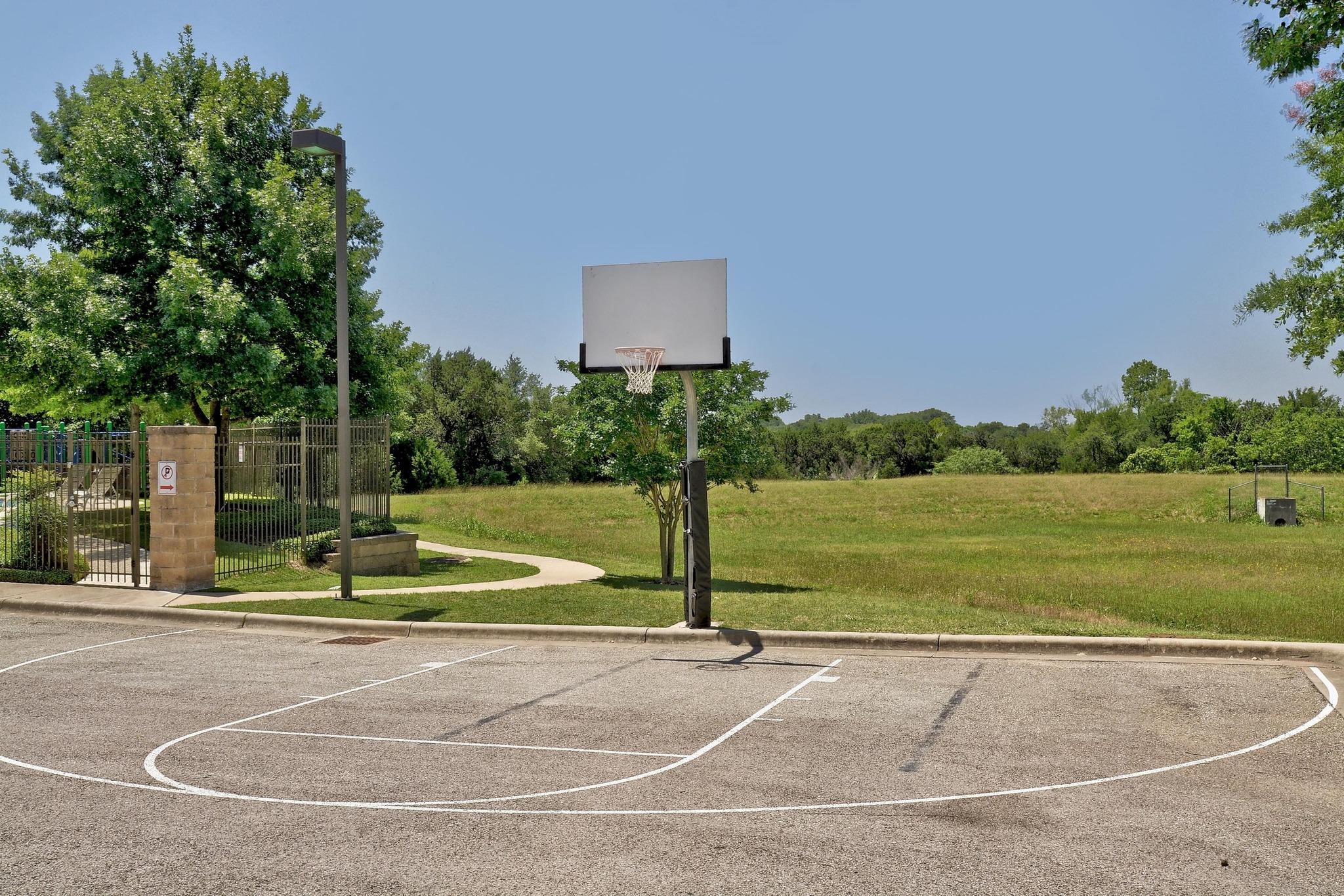 5720 Sunset Rdg, Austin, TX 78735