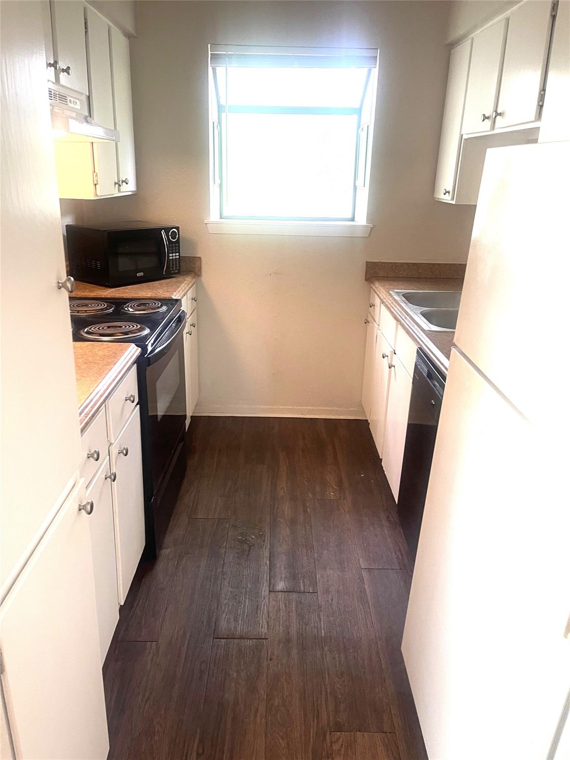 2005 West Loop # D-2, Austin, TX 78758