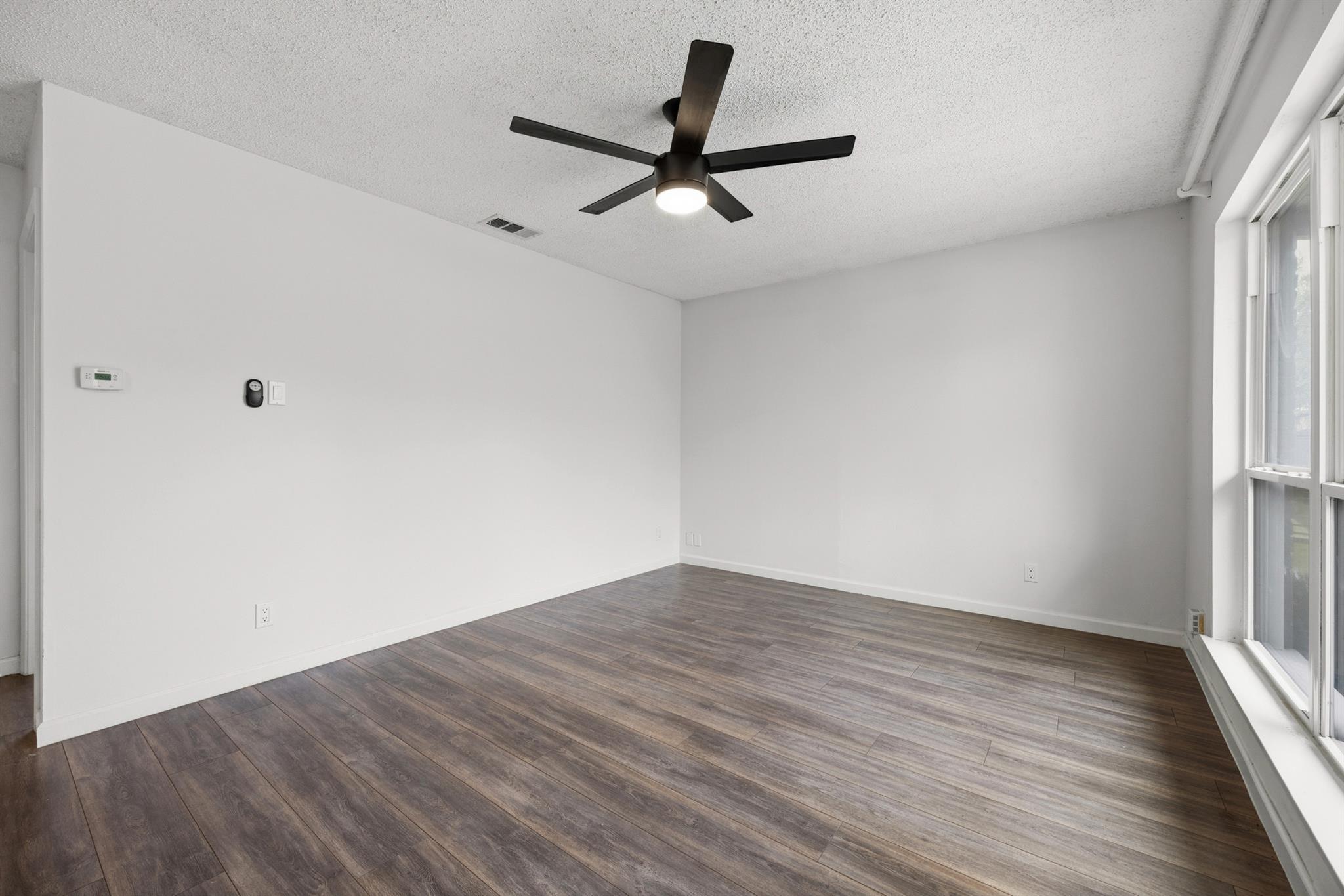11301 Oakwood Dr # B, Austin, TX 78753