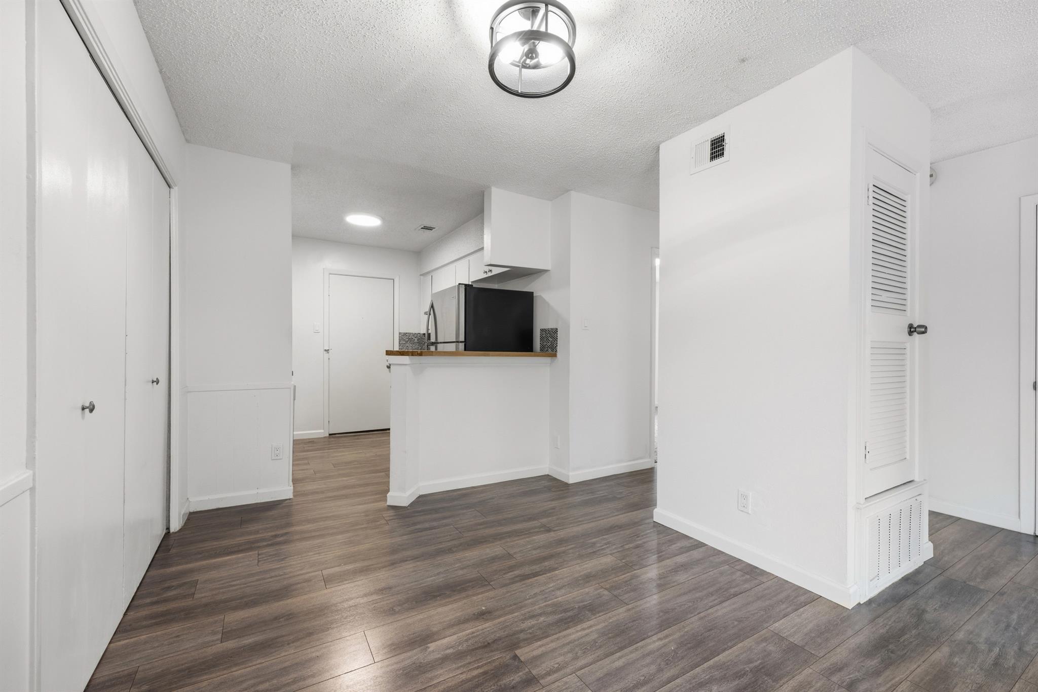 11301 Oakwood Dr # B, Austin, TX 78753