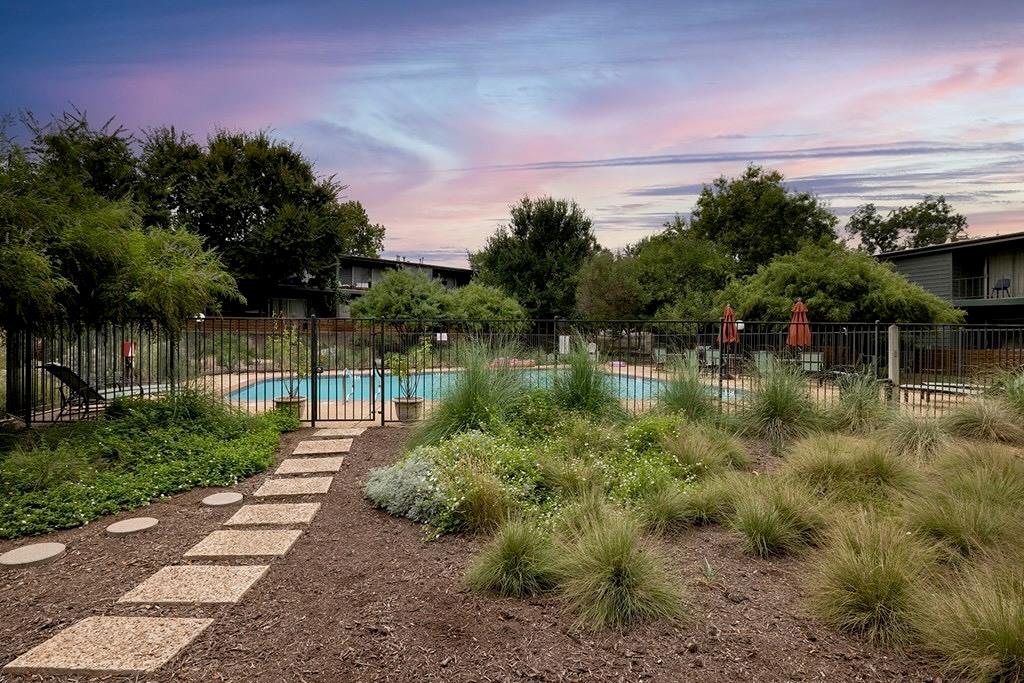1304 Mariposa Dr # 114, Austin, TX 78704