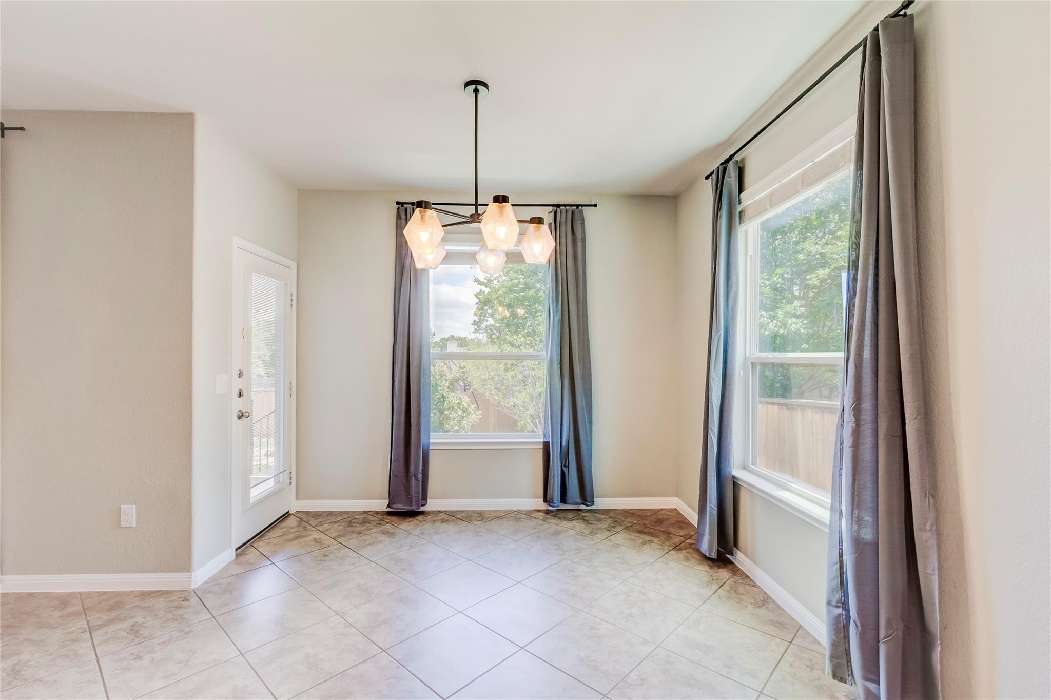 245 Deep Creek Dr, Georgetown, TX 78626