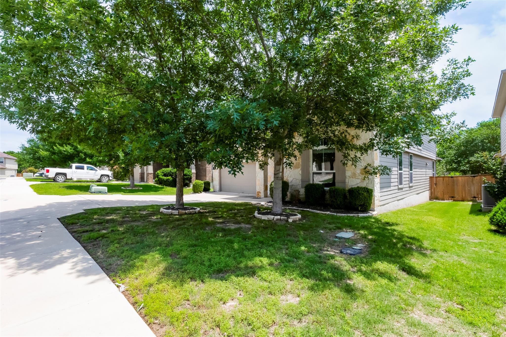 245 Deep Creek Dr, Georgetown, TX 78626