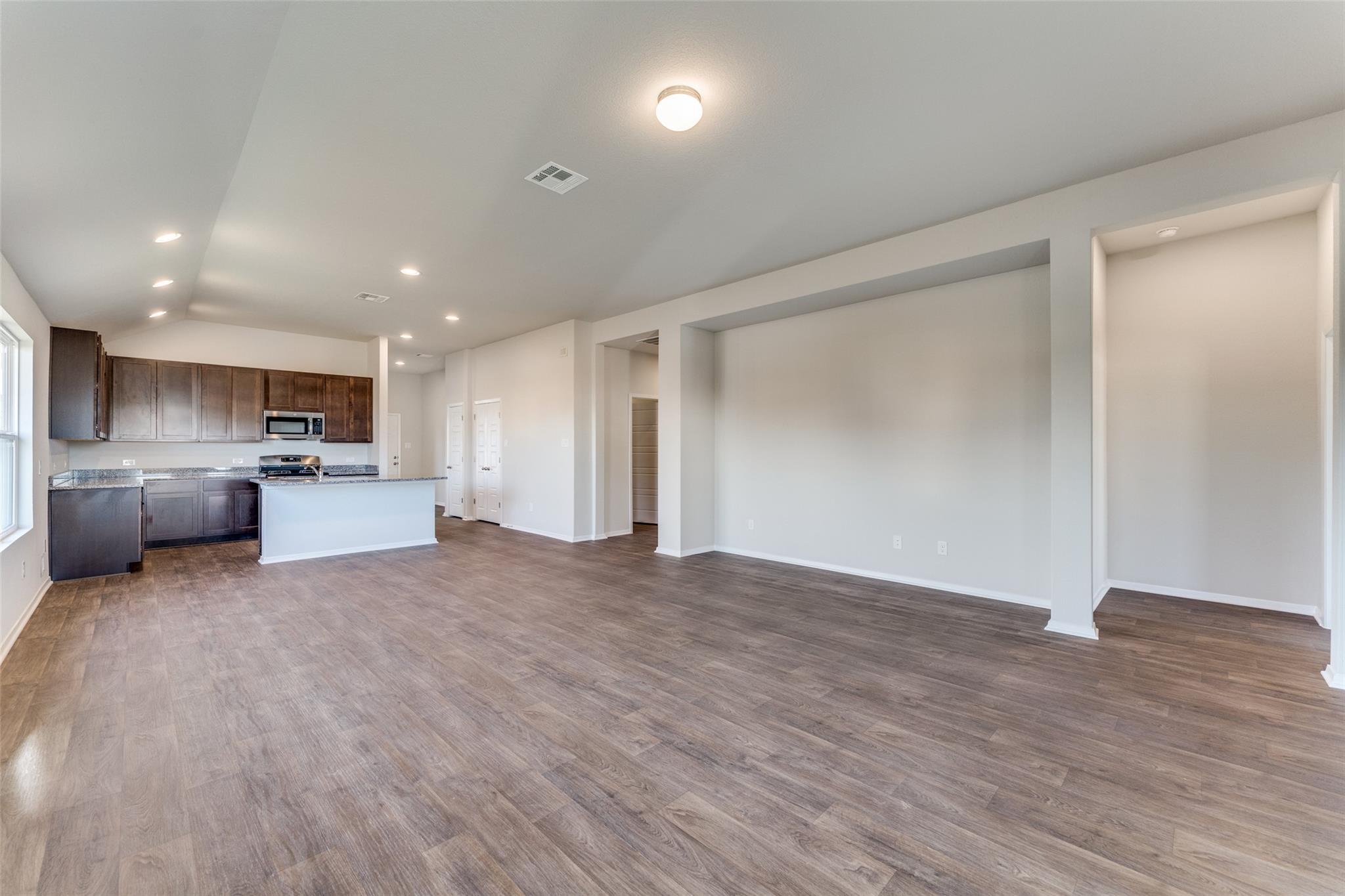155 Shugart St, San Marcos, TX 78666