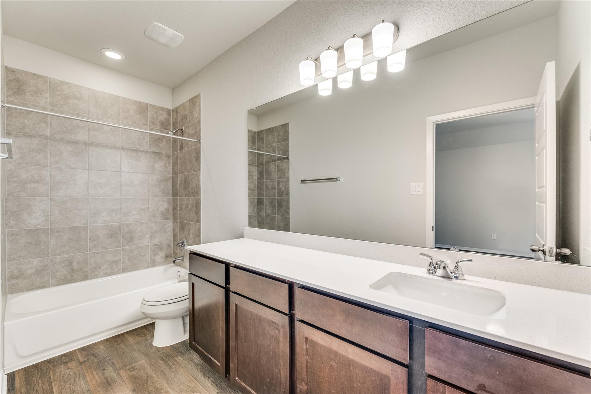 155 Shugart St, San Marcos, TX 78666