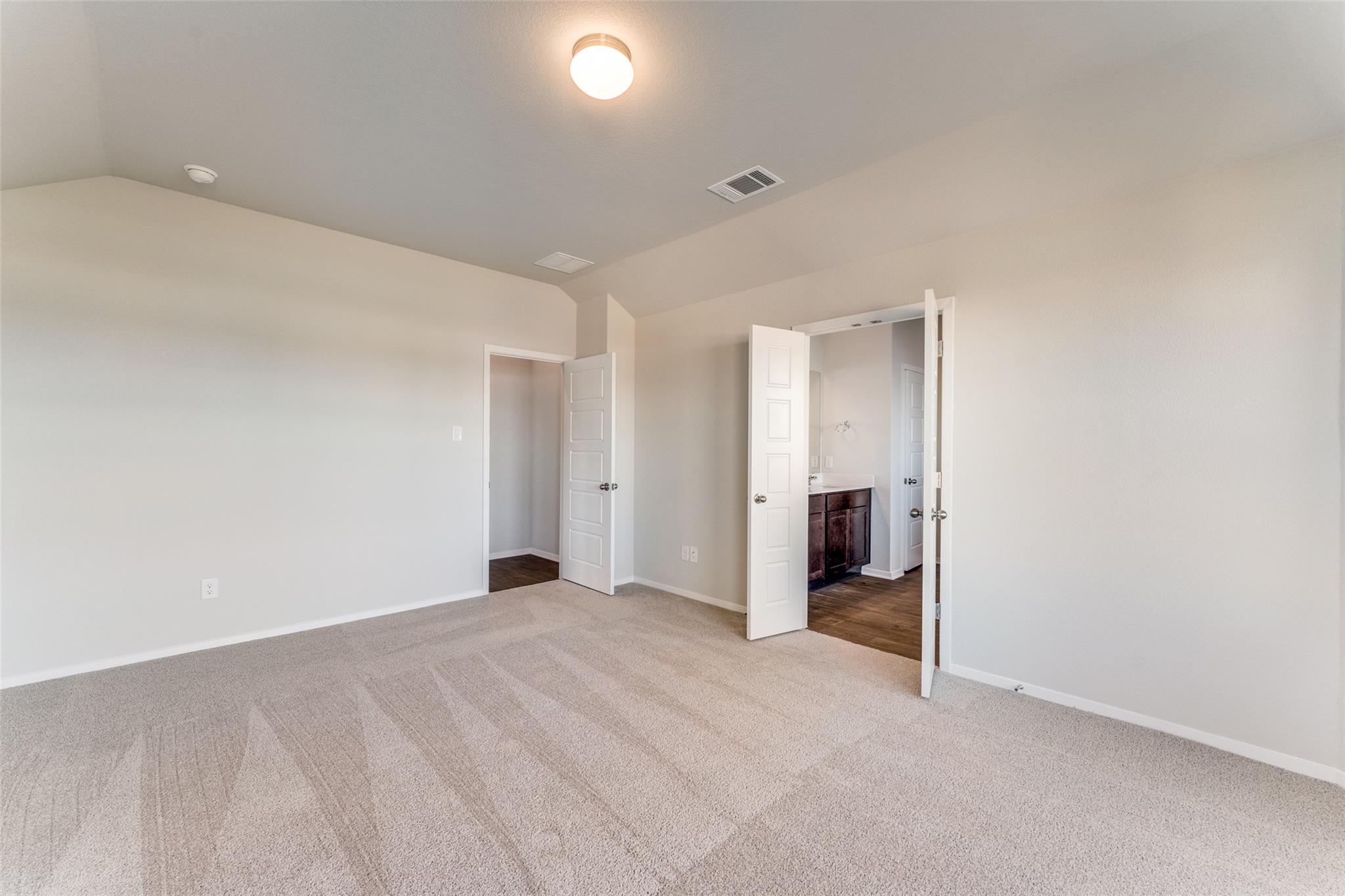 155 Shugart St, San Marcos, TX 78666
