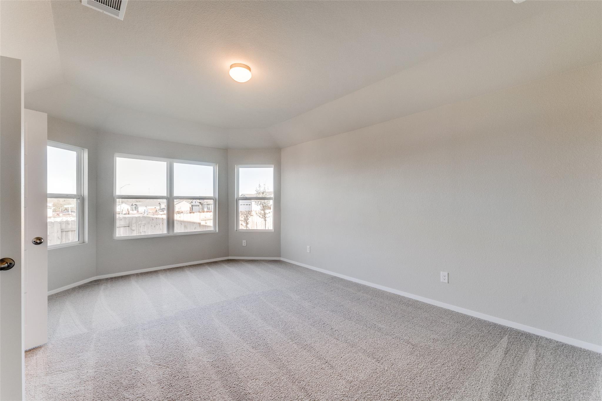 155 Shugart St, San Marcos, TX 78666