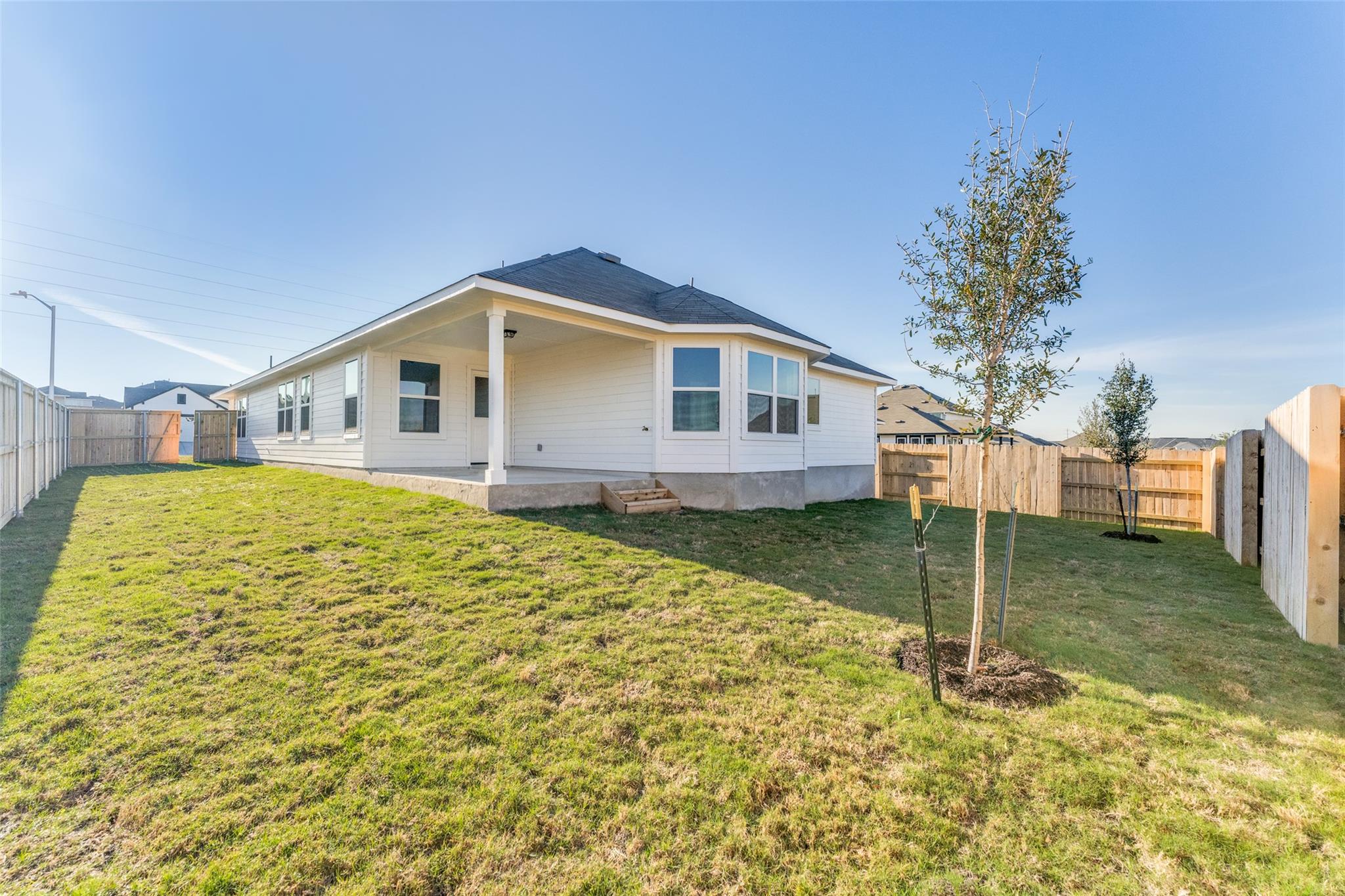 155 Shugart St, San Marcos, TX 78666