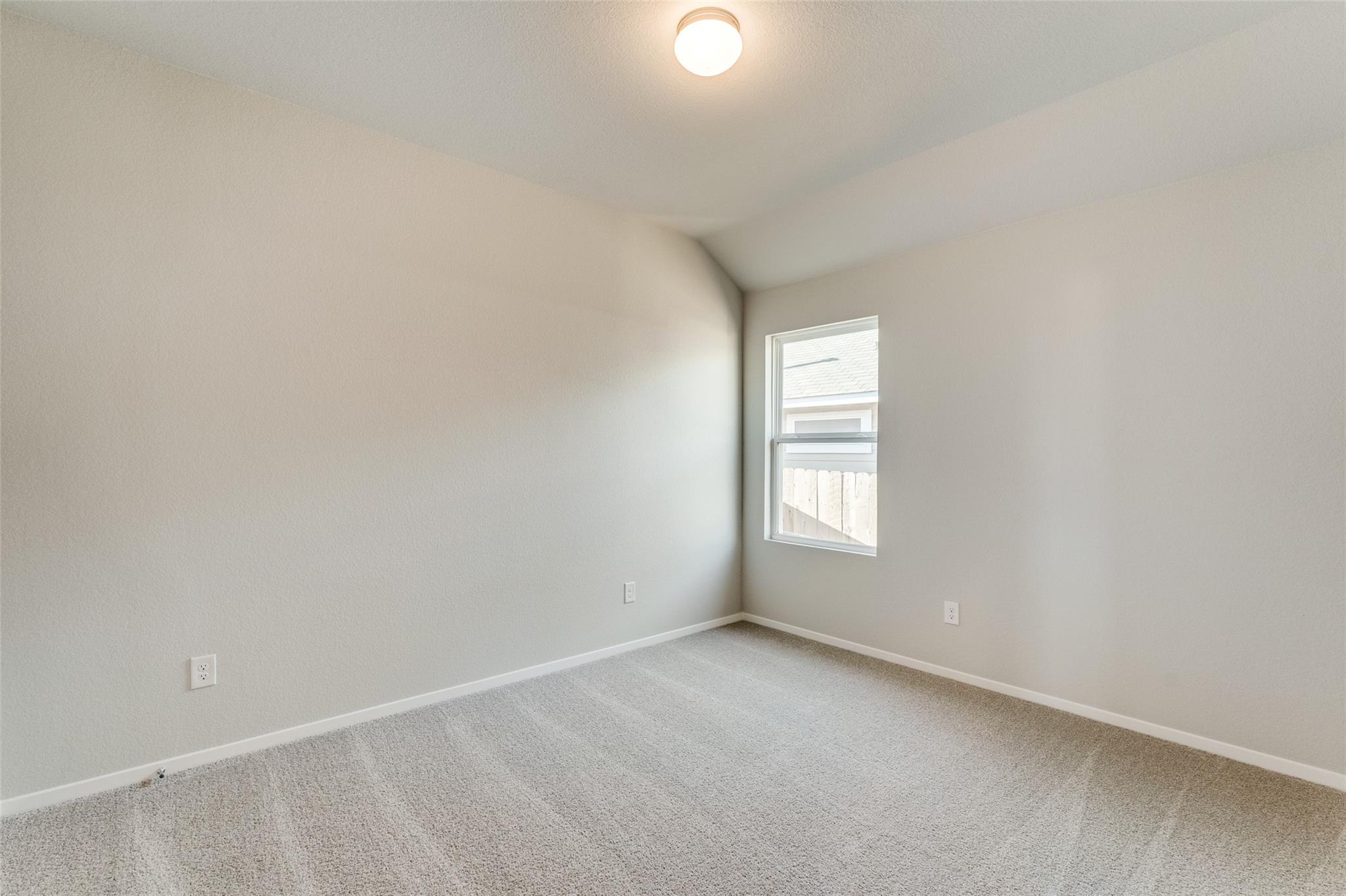 155 Shugart St, San Marcos, TX 78666