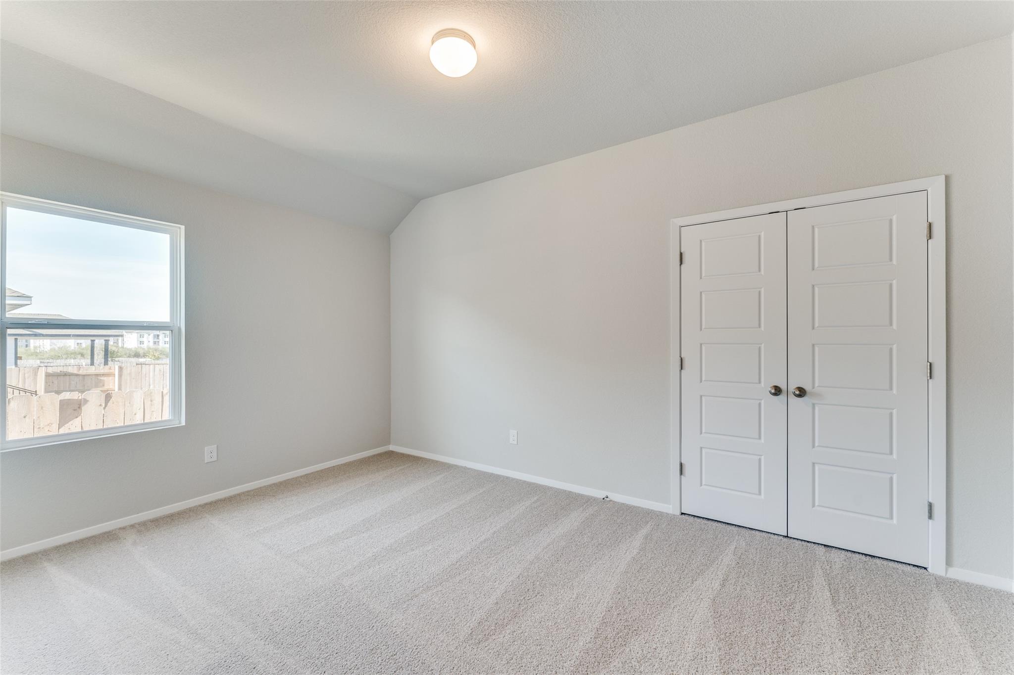 155 Shugart St, San Marcos, TX 78666