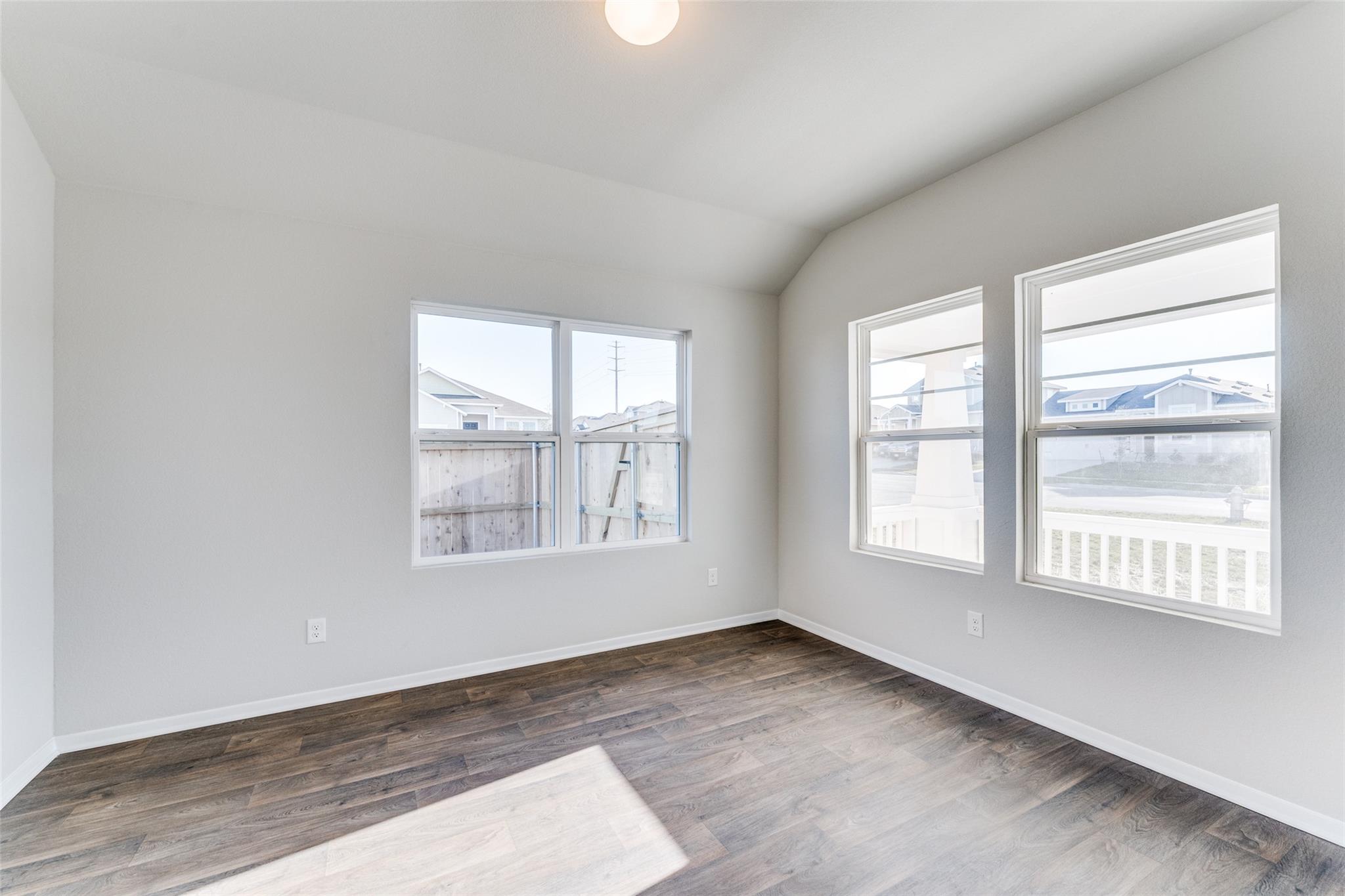155 Shugart St, San Marcos, TX 78666