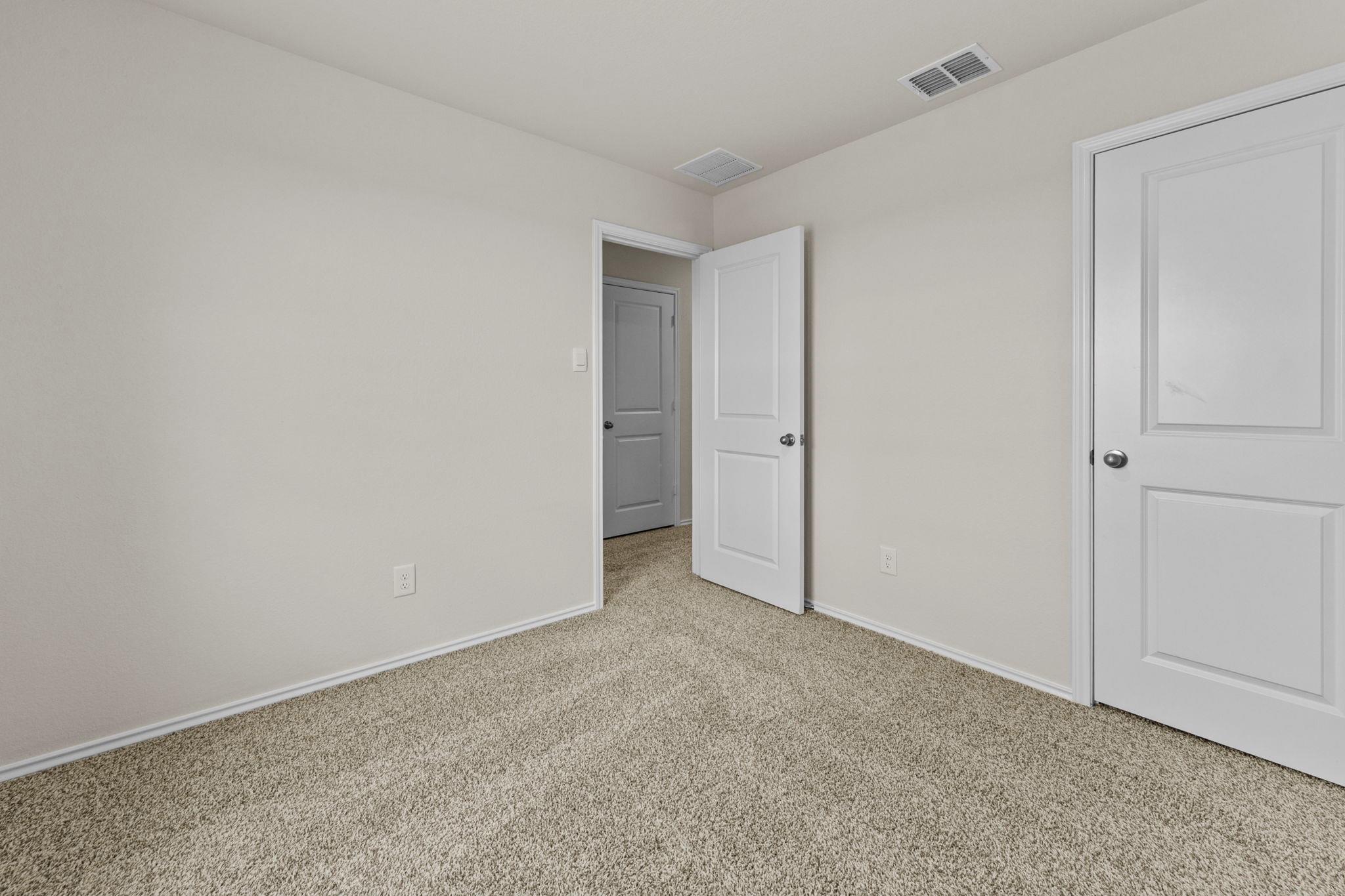 2121 Windflower Ln, Luling, TX 78648
