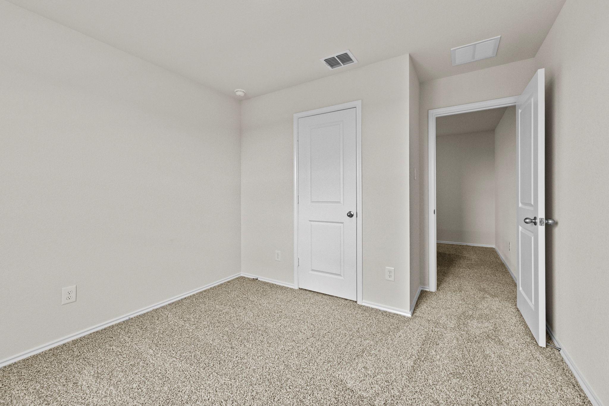 2121 Windflower Ln, Luling, TX 78648