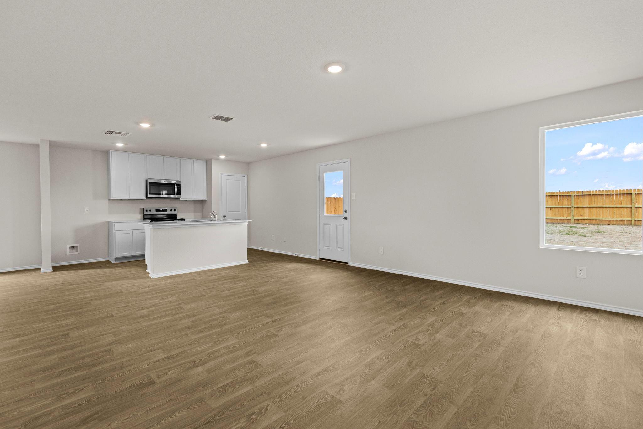 2121 Windflower Ln, Luling, TX 78648