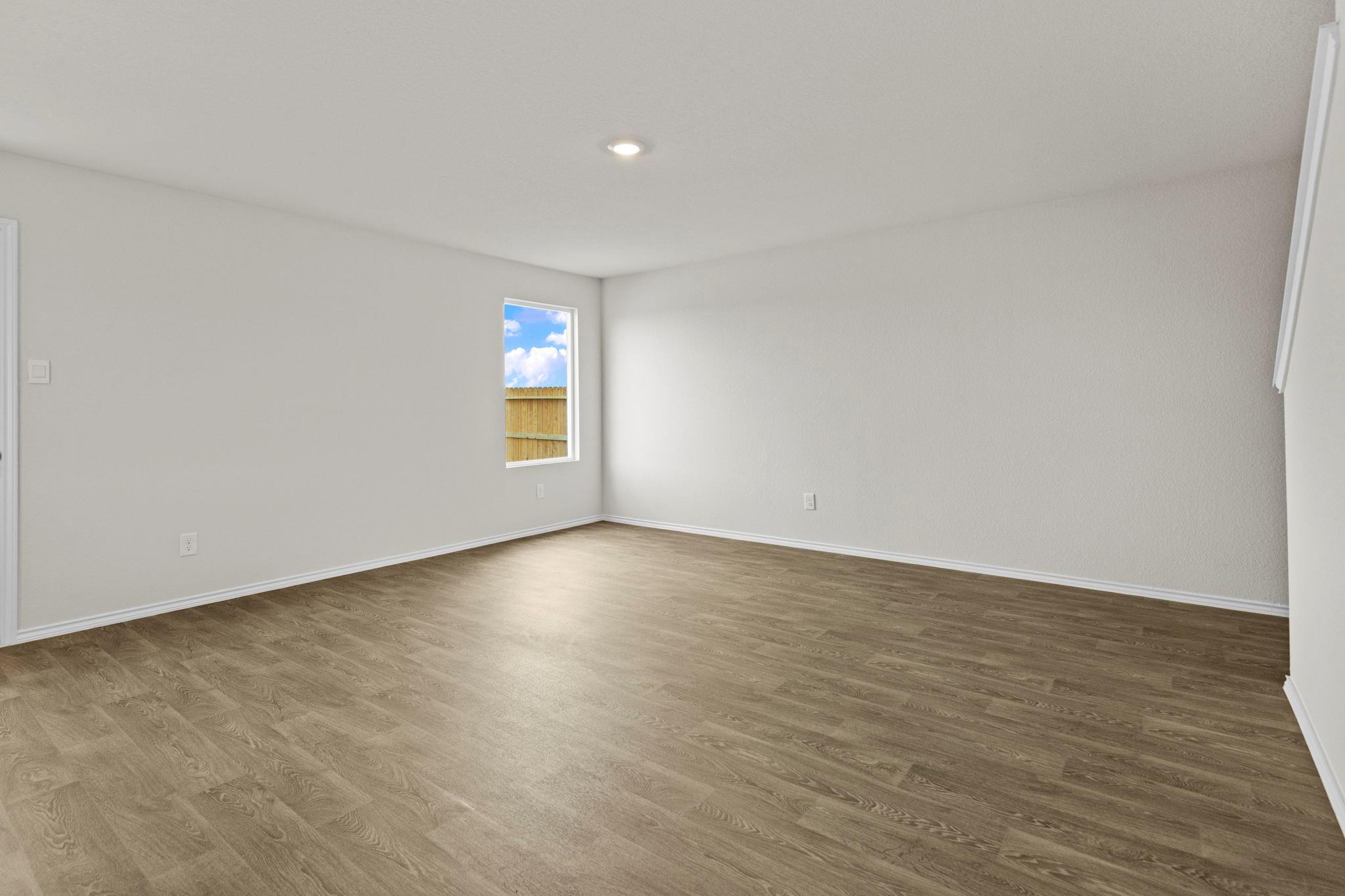 2121 Windflower Ln, Luling, TX 78648