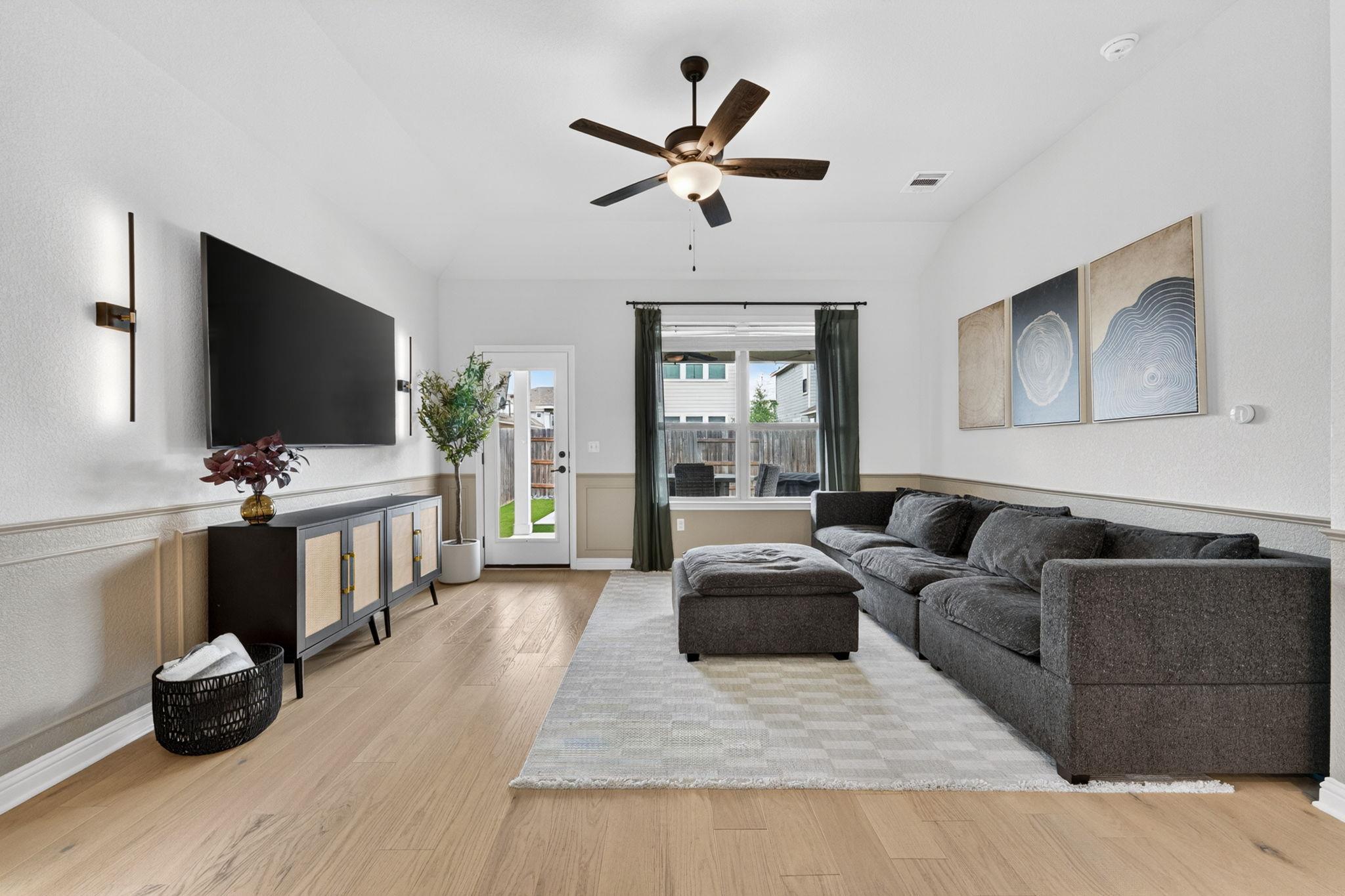 8604 Cottage Rose Dr, Austin, TX 78744