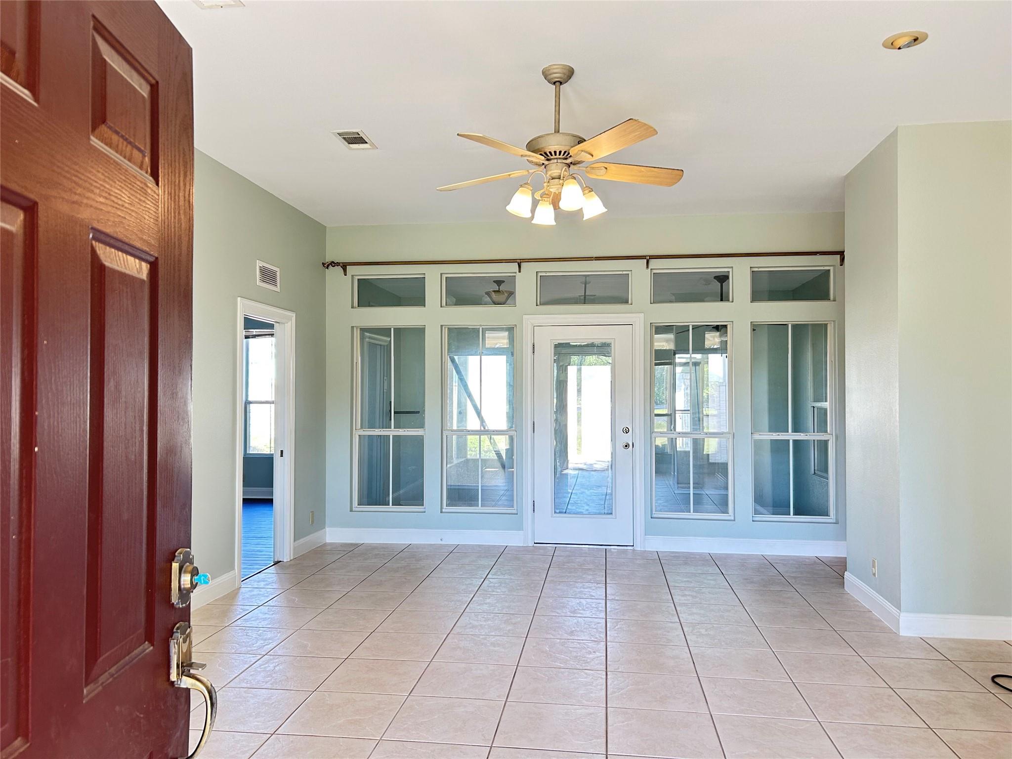 11115 FM 1660, Hutto, TX 78634