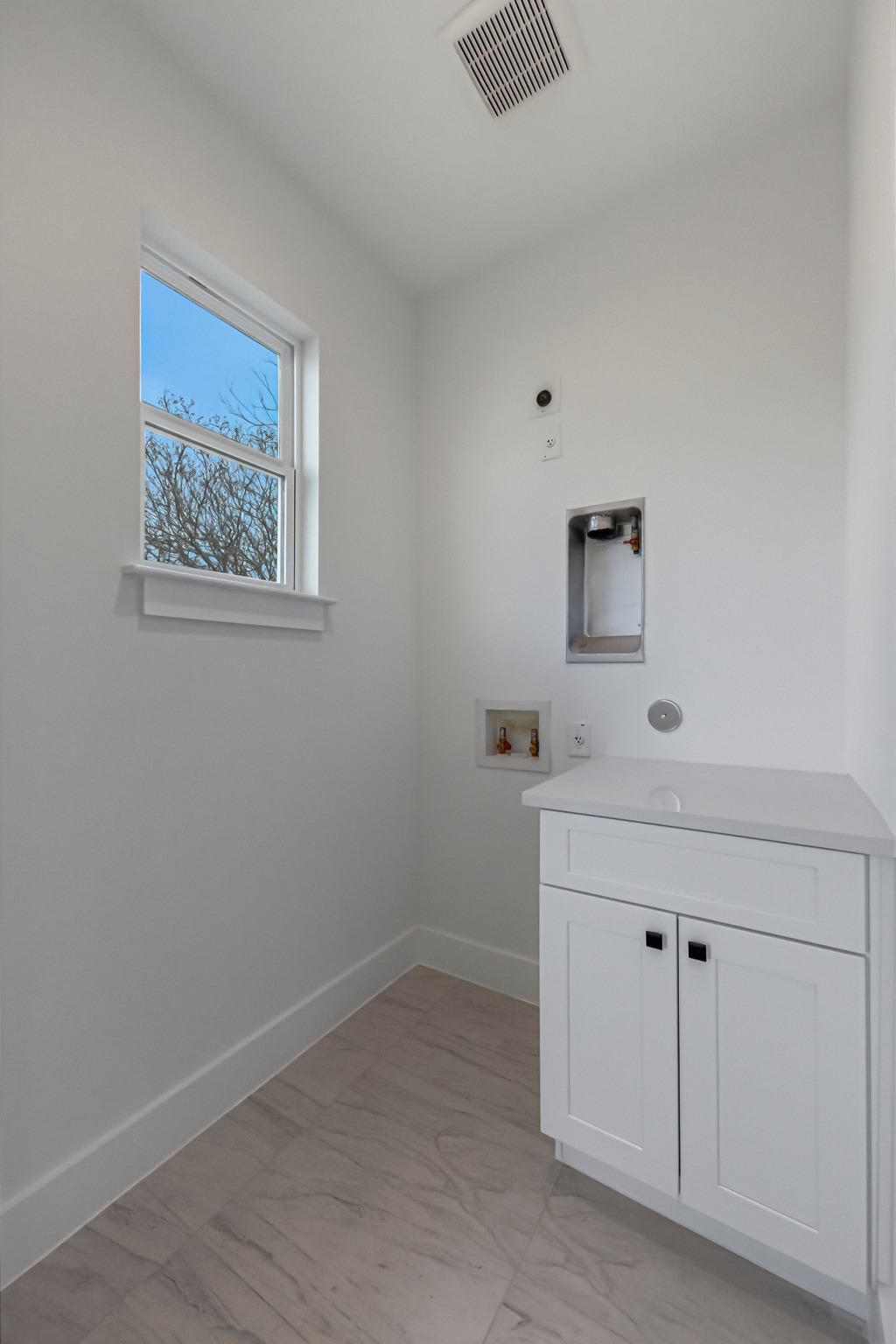 909 Calle Limon # 1, Austin, TX 78702