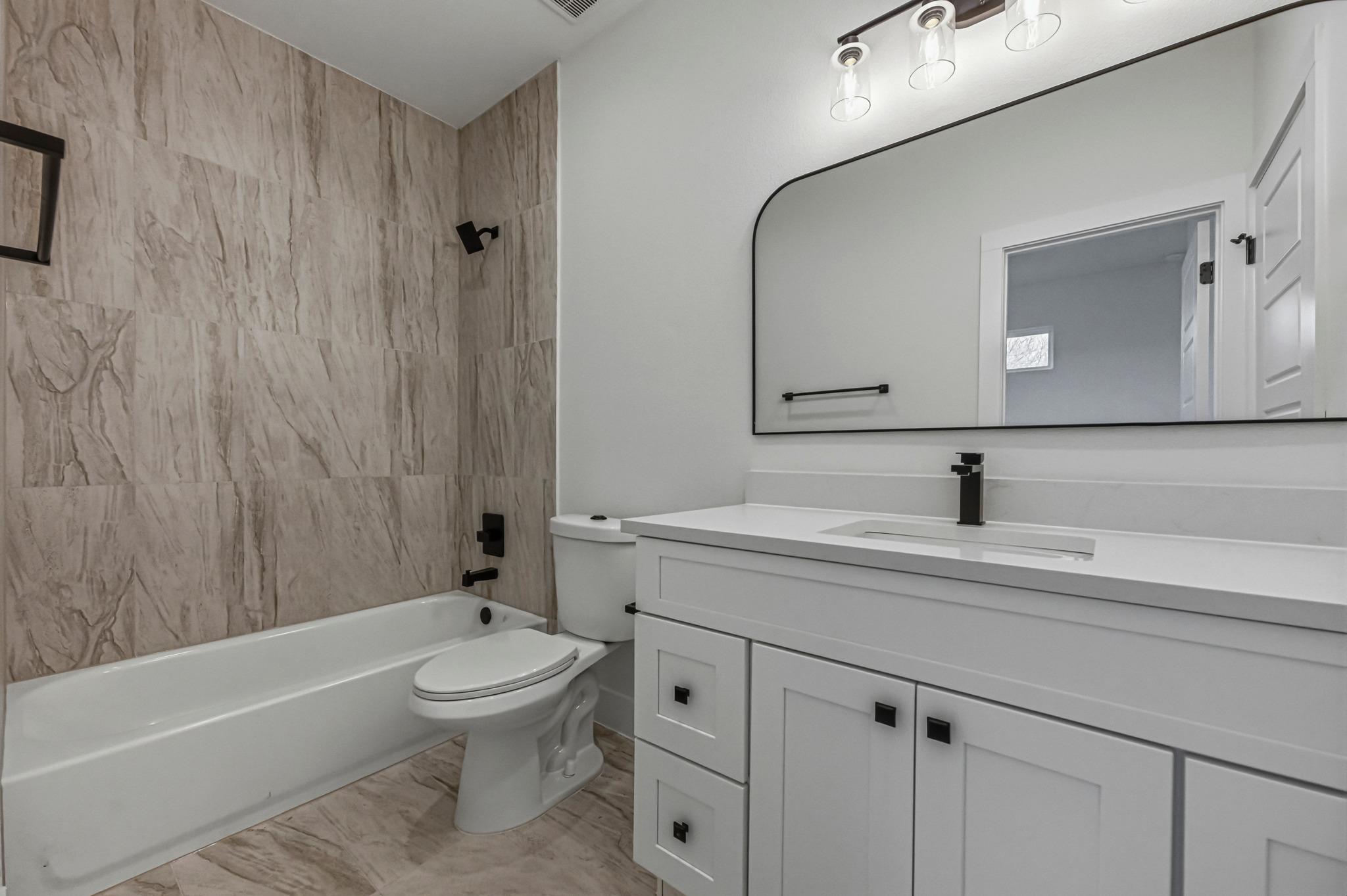 909 Calle Limon # 1, Austin, TX 78702