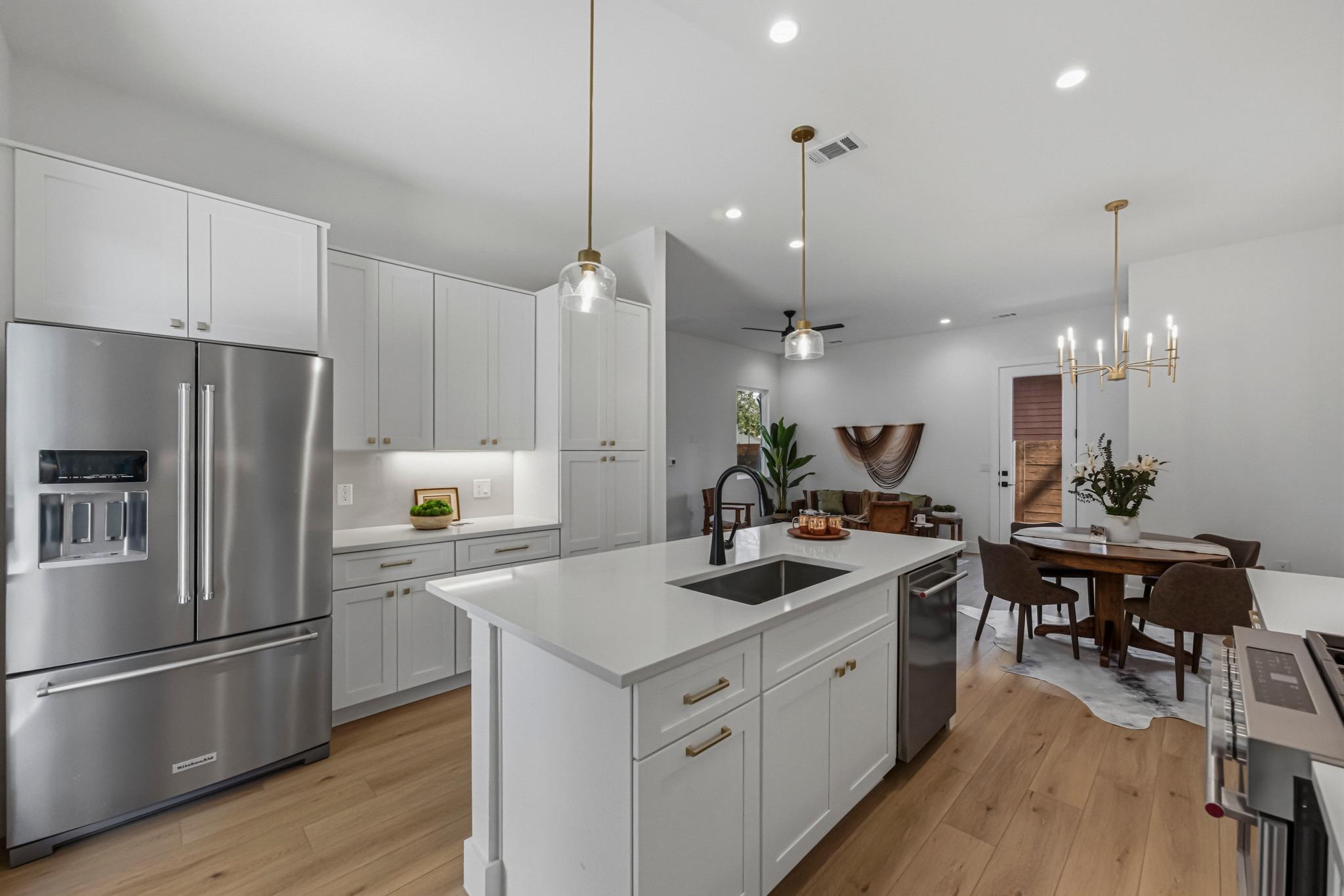 909 Calle Limon # 1, Austin, TX 78702