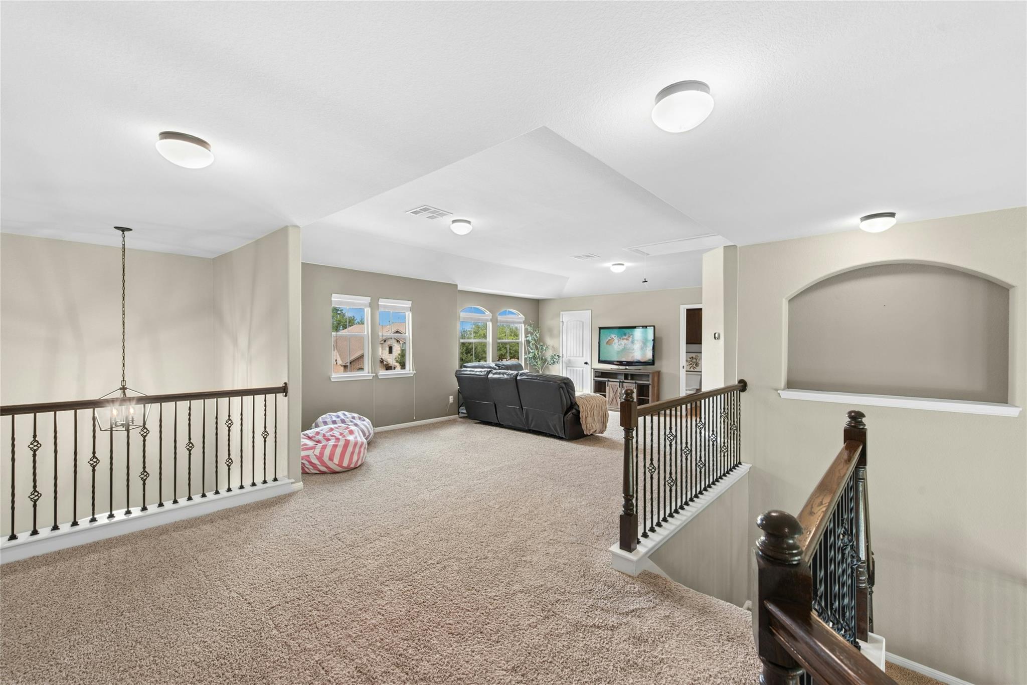 208 Paul Azinger Ct, Round Rock, TX 78664