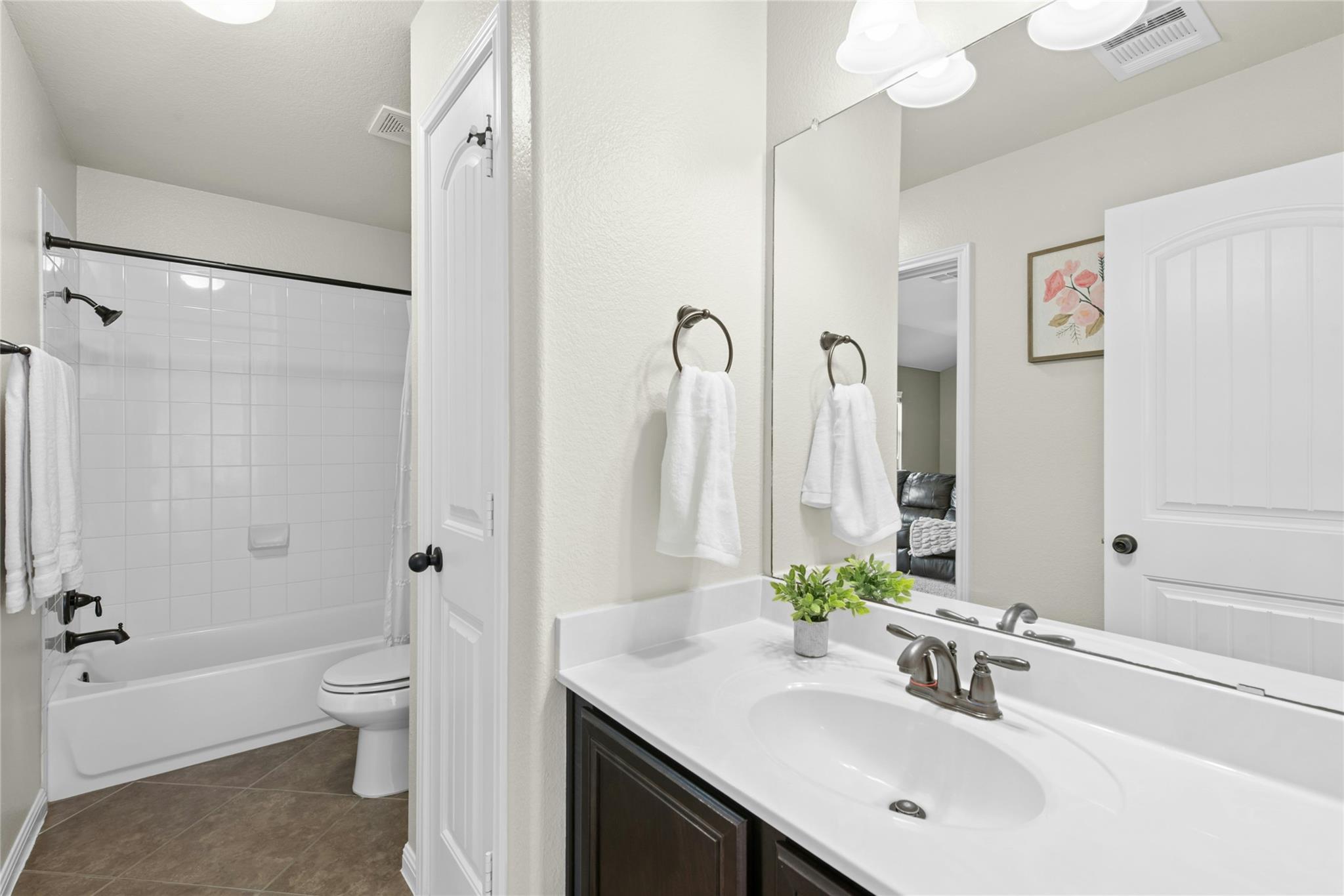 208 Paul Azinger Ct, Round Rock, TX 78664