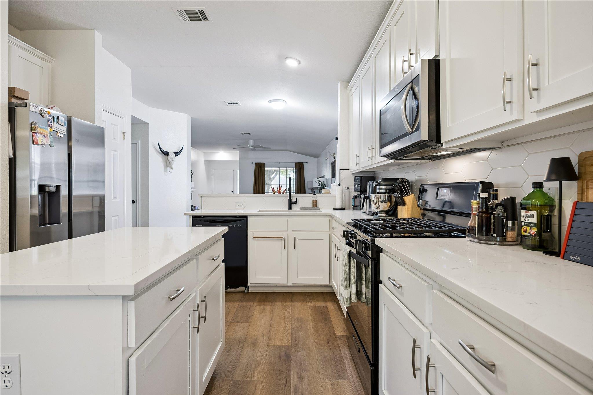 9321 Linkmeadow Dr, Austin, TX 78748