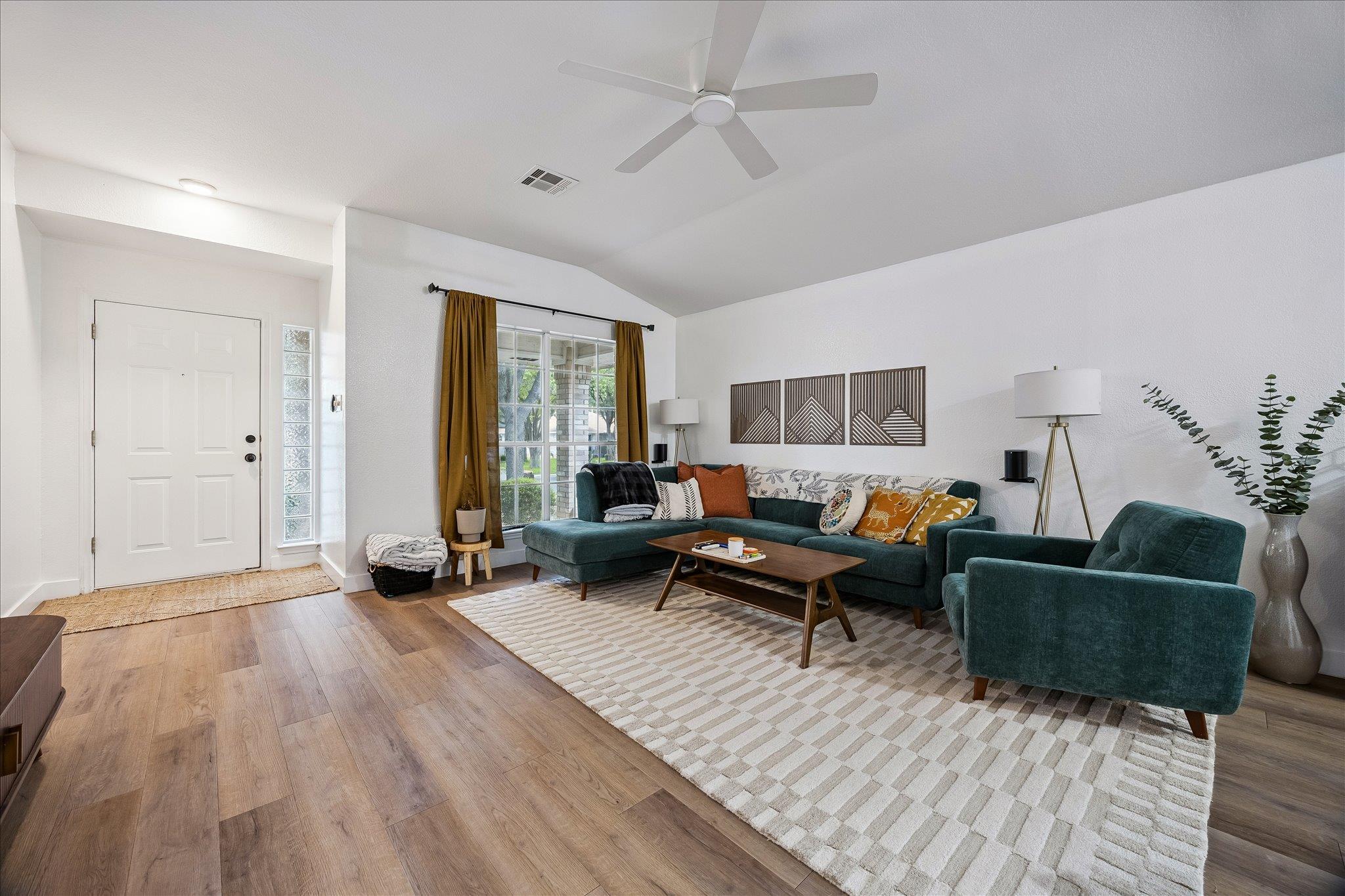 9321 Linkmeadow Dr, Austin, TX 78748