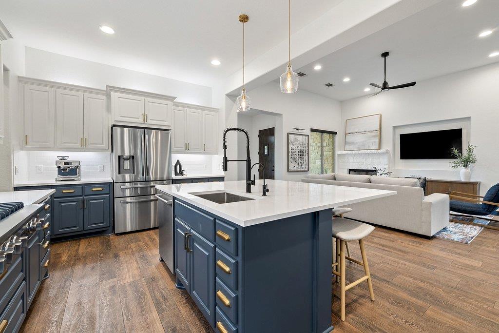 712 Crestone Stream Dr, Austin, TX 78738