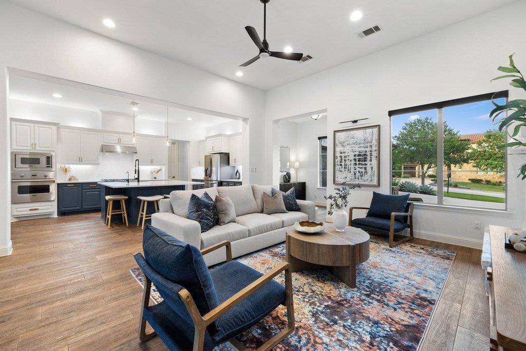 712 Crestone Stream Dr, Austin, TX 78738