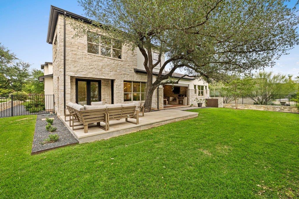 712 Crestone Stream Dr, Austin, TX 78738