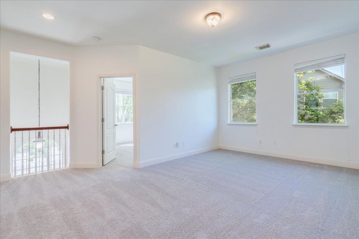 8024 Levata Dr, Austin, TX 78739