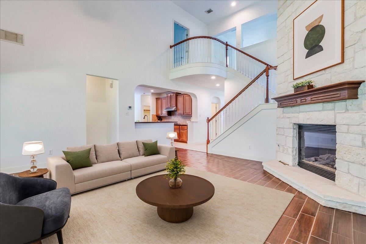 8024 Levata Dr, Austin, TX 78739