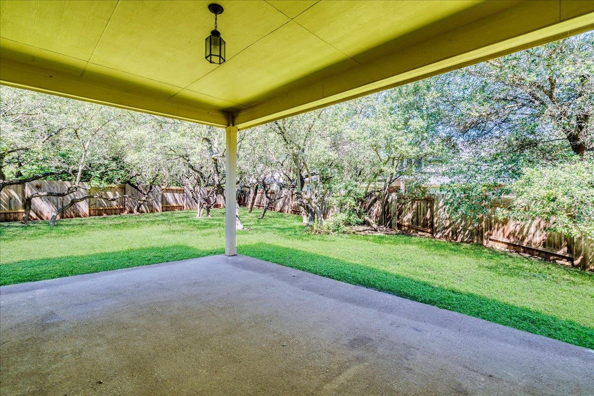8024 Levata Dr, Austin, TX 78739
