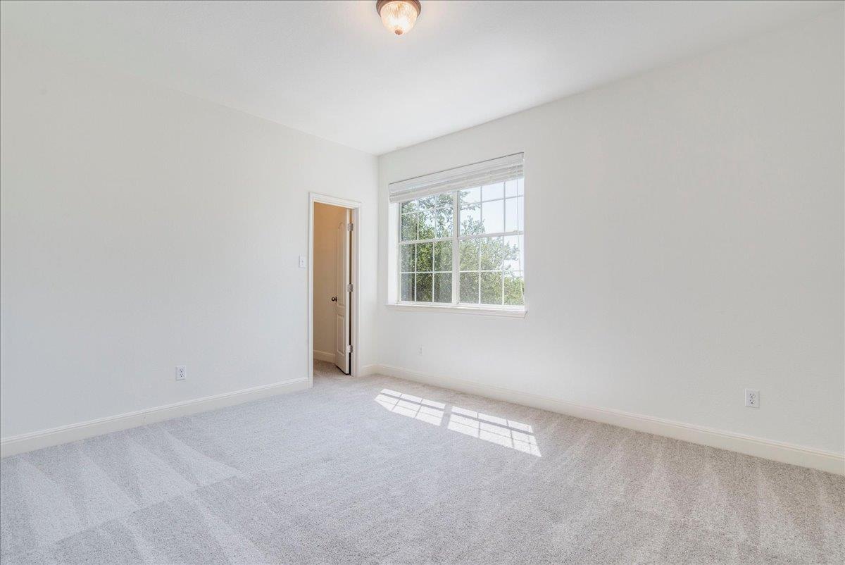 8024 Levata Dr, Austin, TX 78739