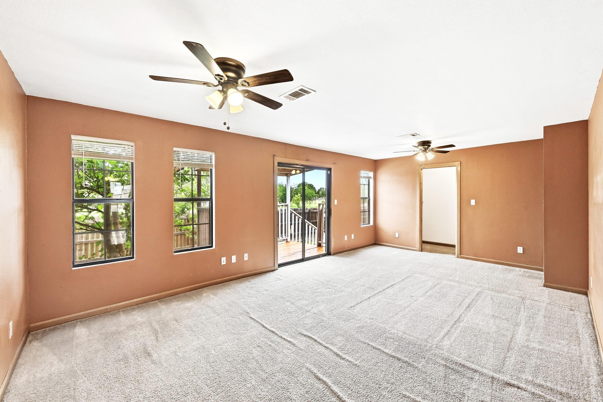 320 Sunset Ridge Rd, Maxwell, TX 78656