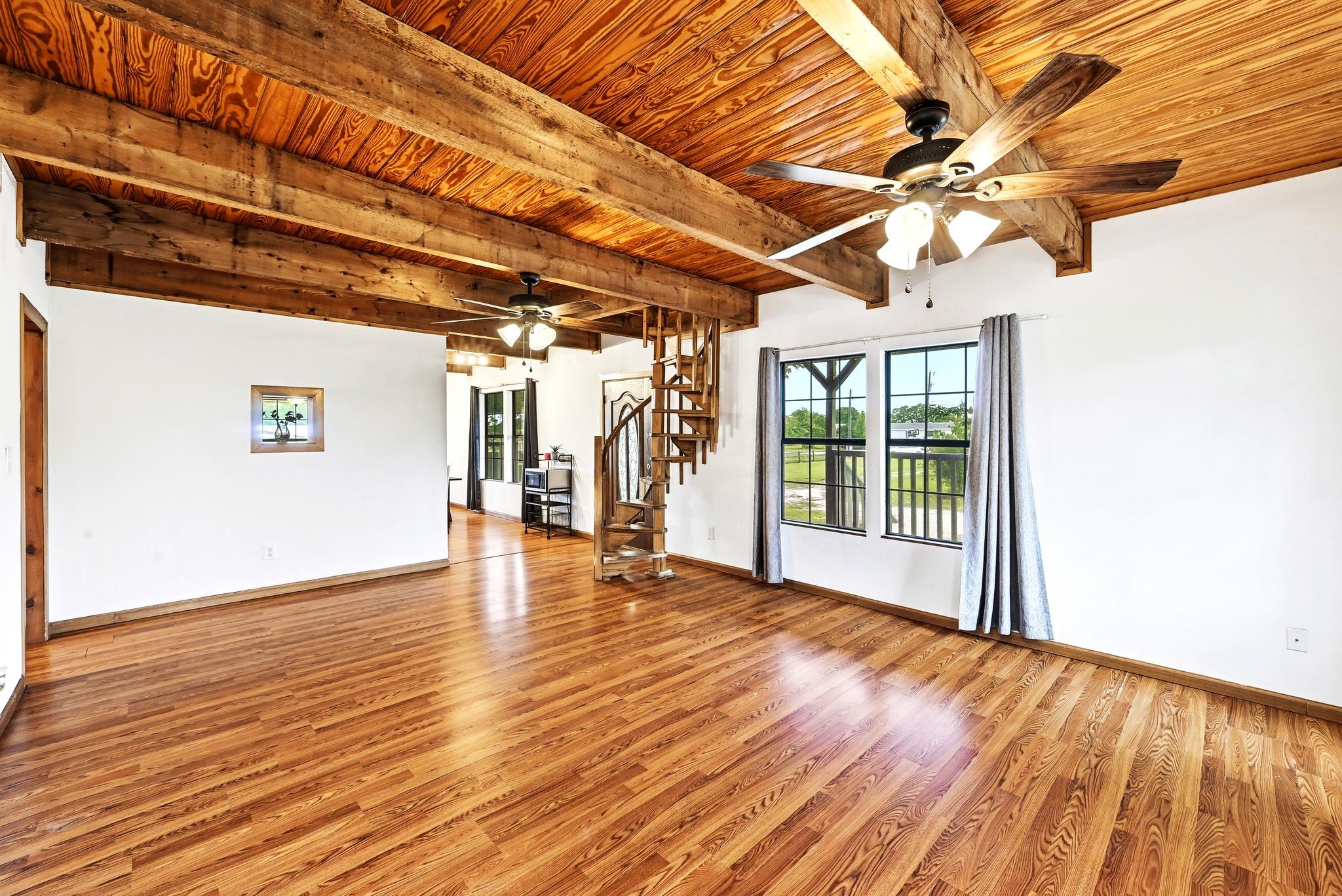 320 Sunset Ridge Rd, Maxwell, TX 78656