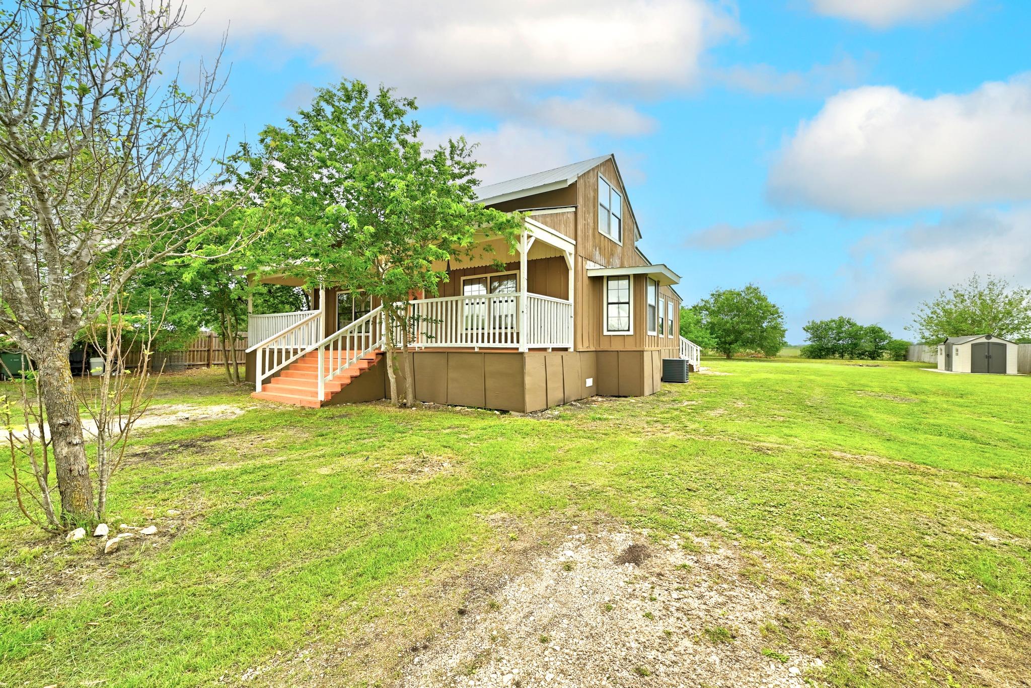 320 Sunset Ridge Rd, Maxwell, TX 78656