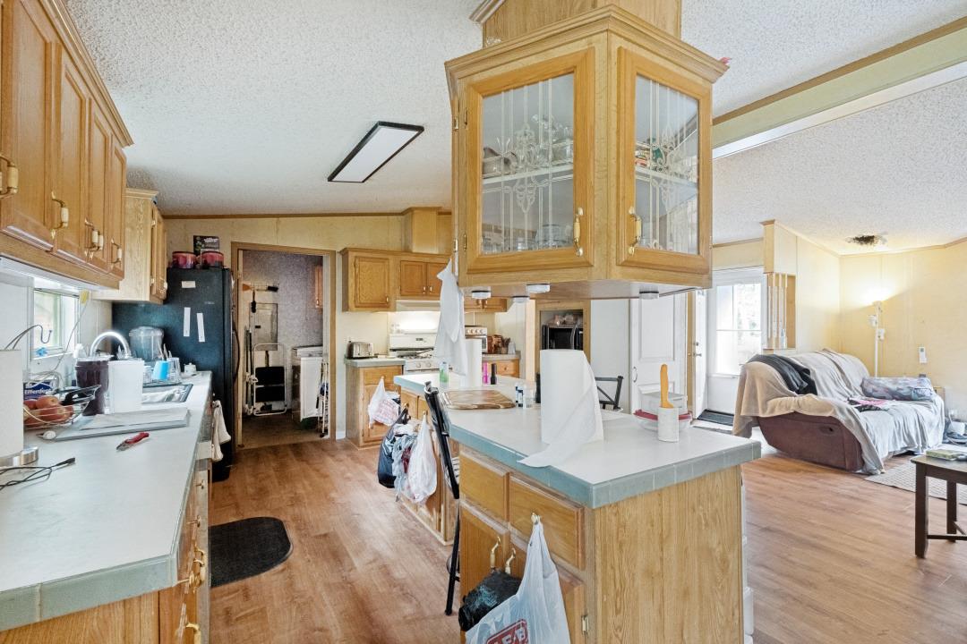 319 Green Oaks Dr, Bastrop, TX 78602