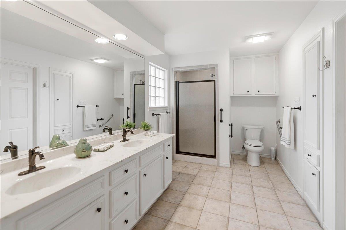 15 Spalding Cir, Wimberley, TX 78676