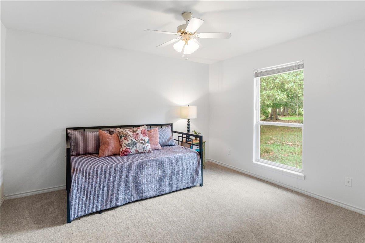 15 Spalding Cir, Wimberley, TX 78676
