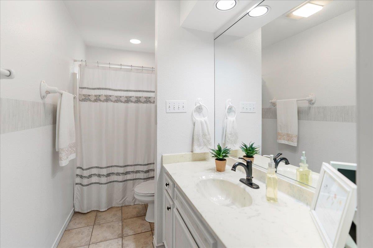 15 Spalding Cir, Wimberley, TX 78676